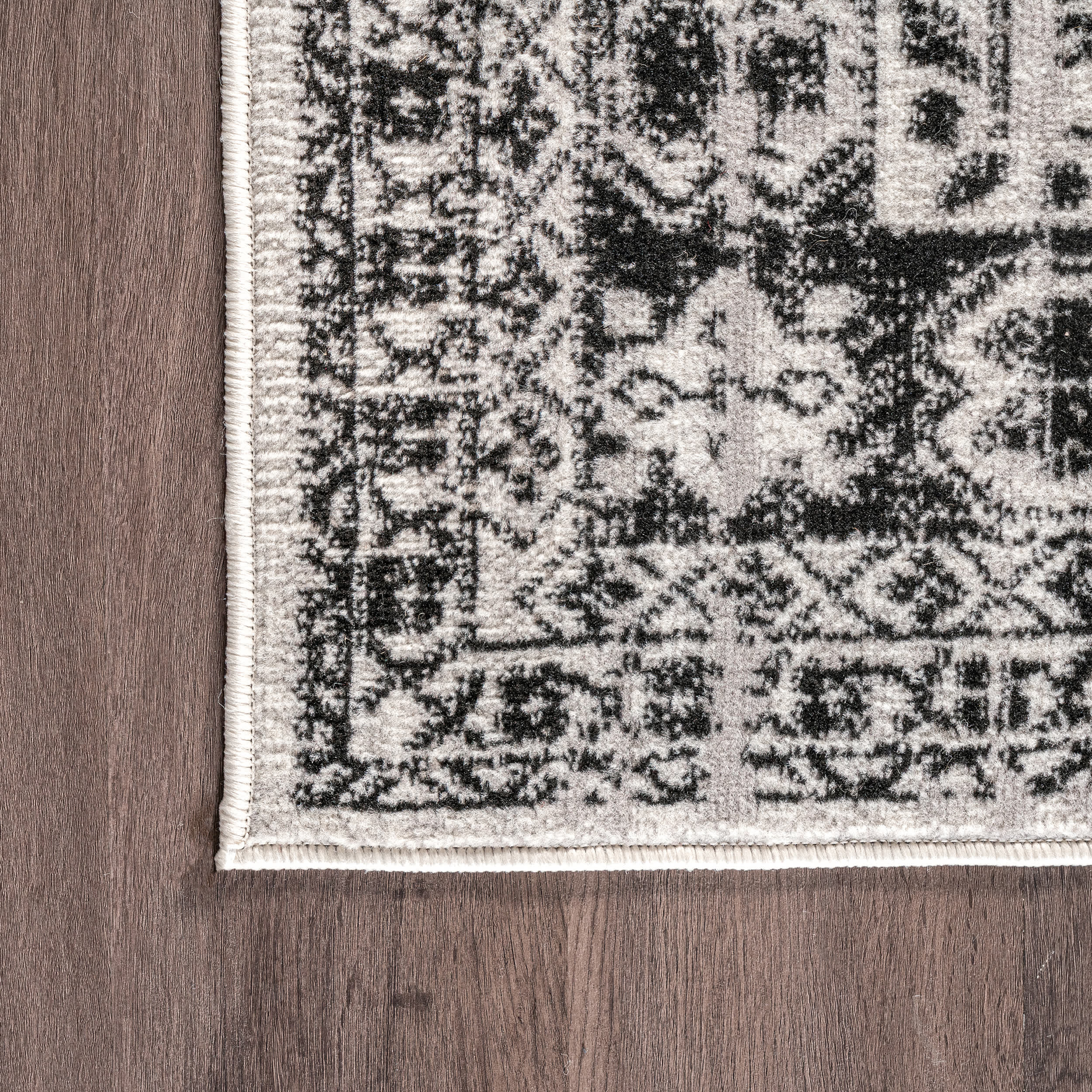 Emily Traditional Medallion Area Rug - Image 5