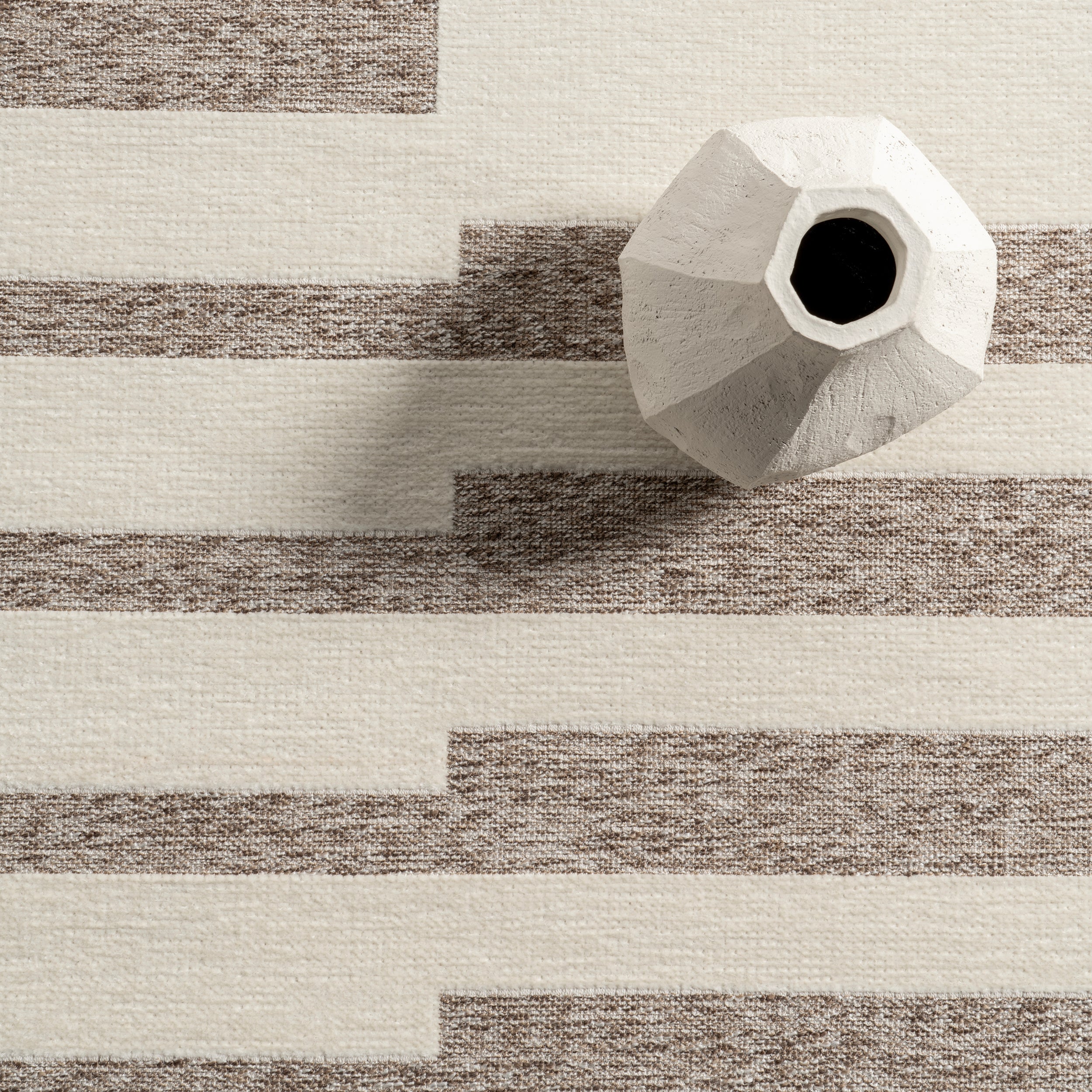 Sofya Abstract Striped Reversible Machine Washable Area Rug - Image 15