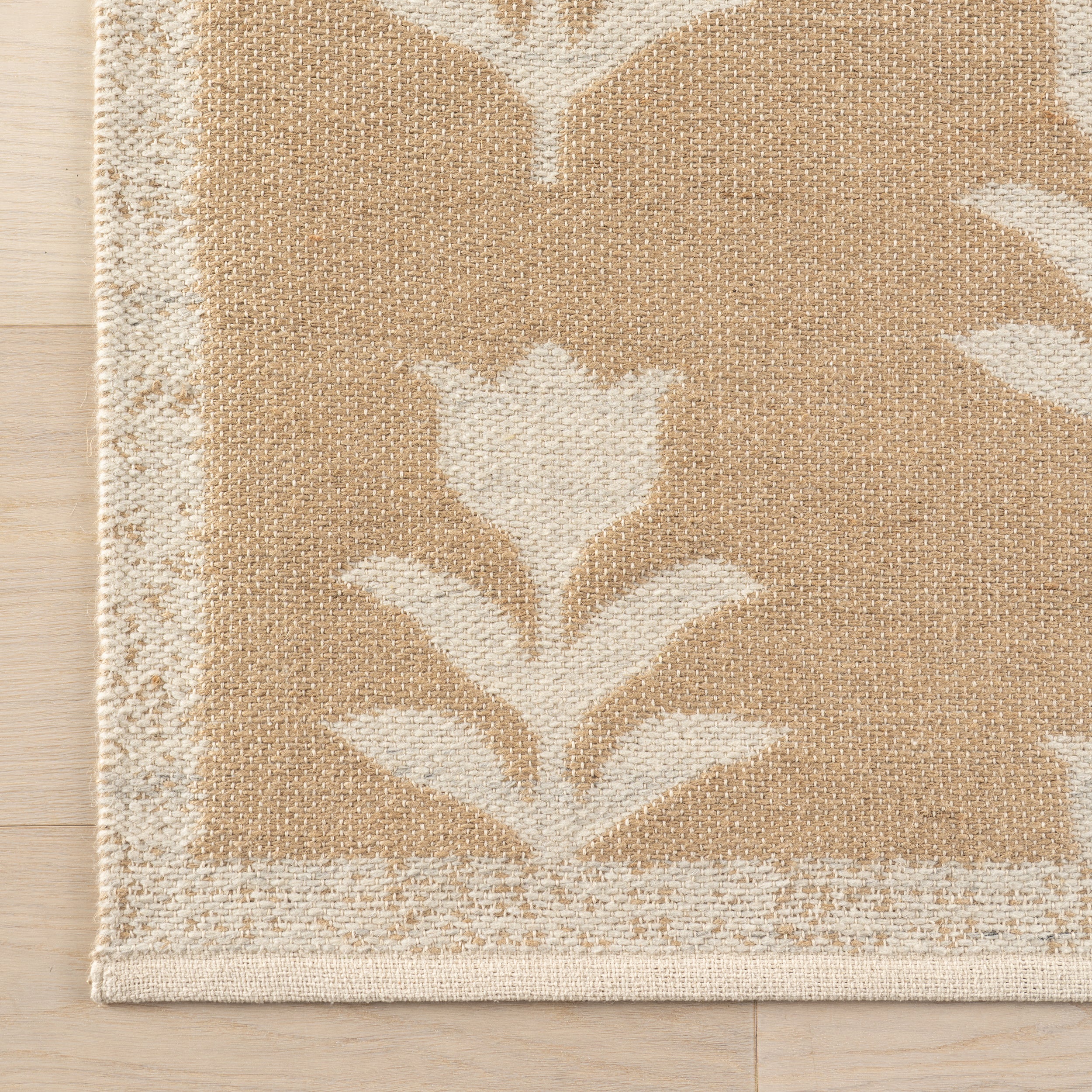 Nuloom Vayana Floral Farmhouse Area Rug - Image 4