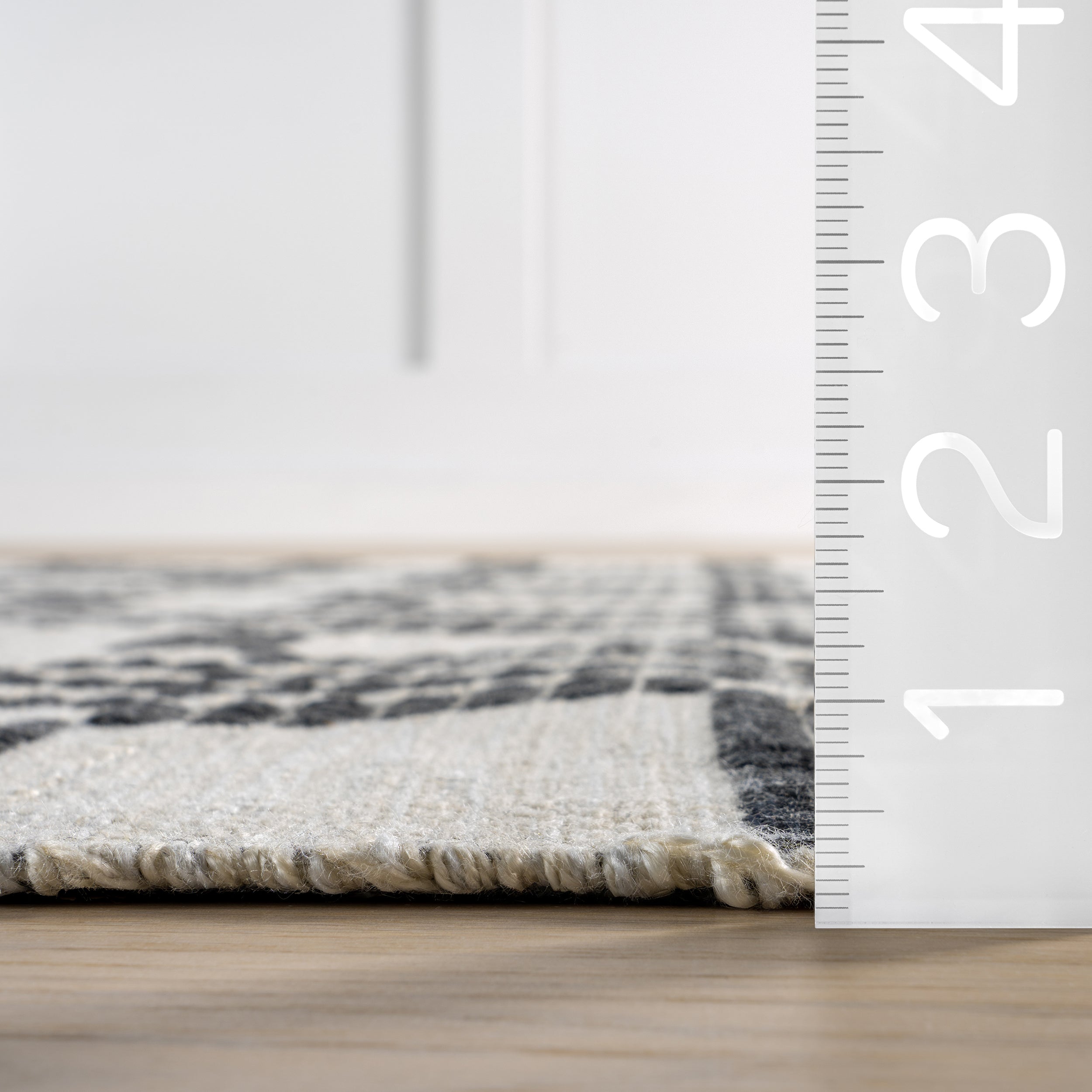 Hendo Geometric Area Rug - Image 3