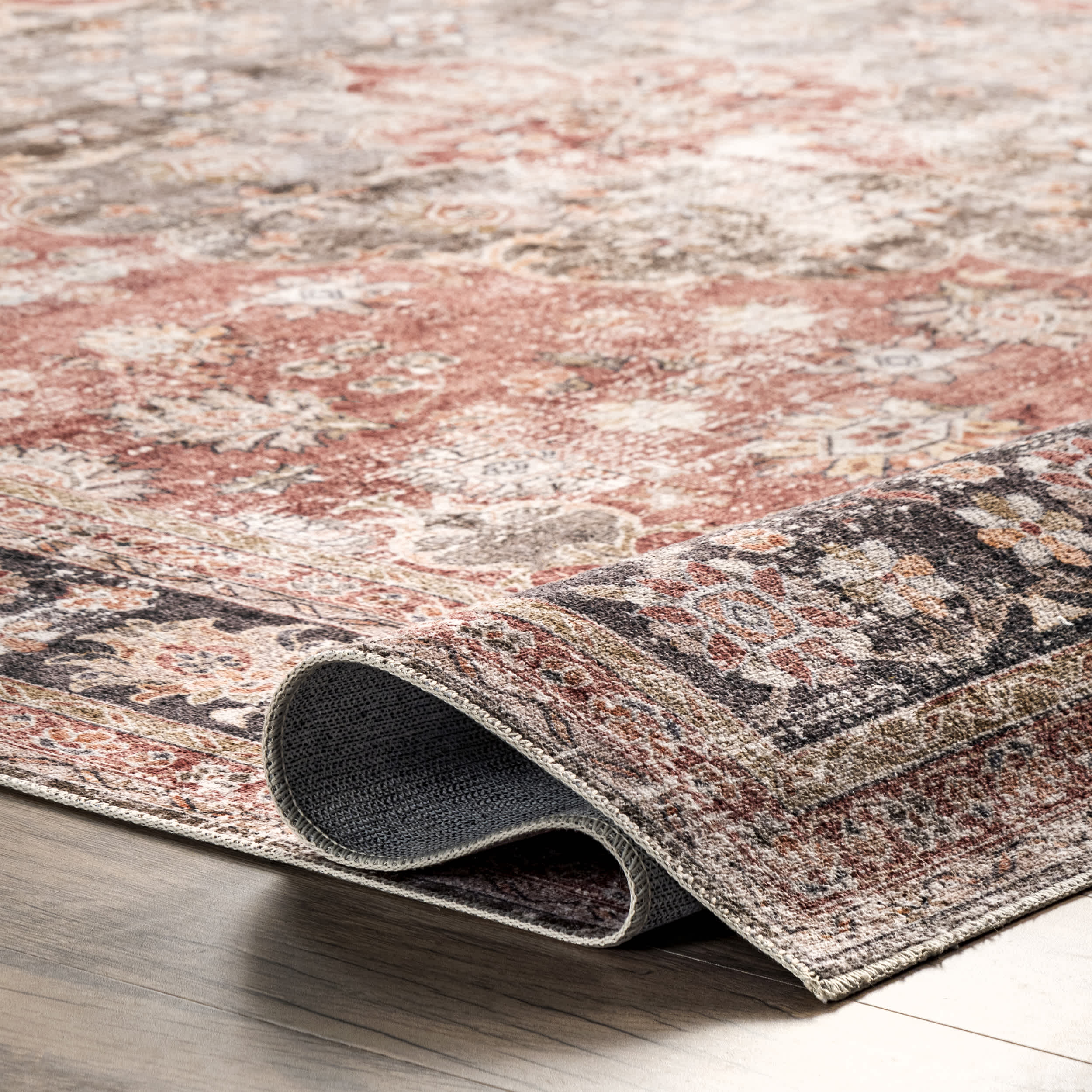 Emelina Traditional Persian Machine Washable Area Rug - Image 4