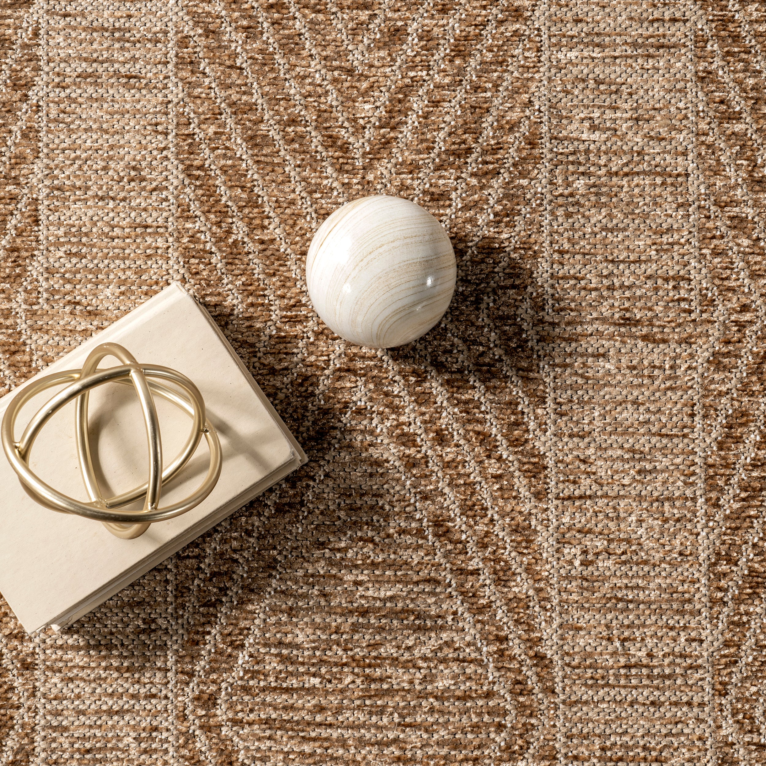 Deisy Diamond Lined Fringe Area Rug - Image 6
