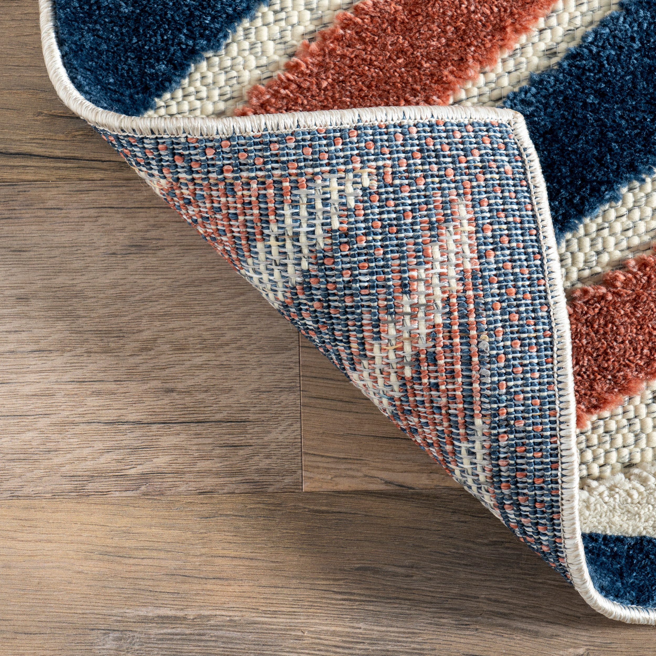 Salena Transitional Diamond Indoor/Outdoor Area Rug - Image 7