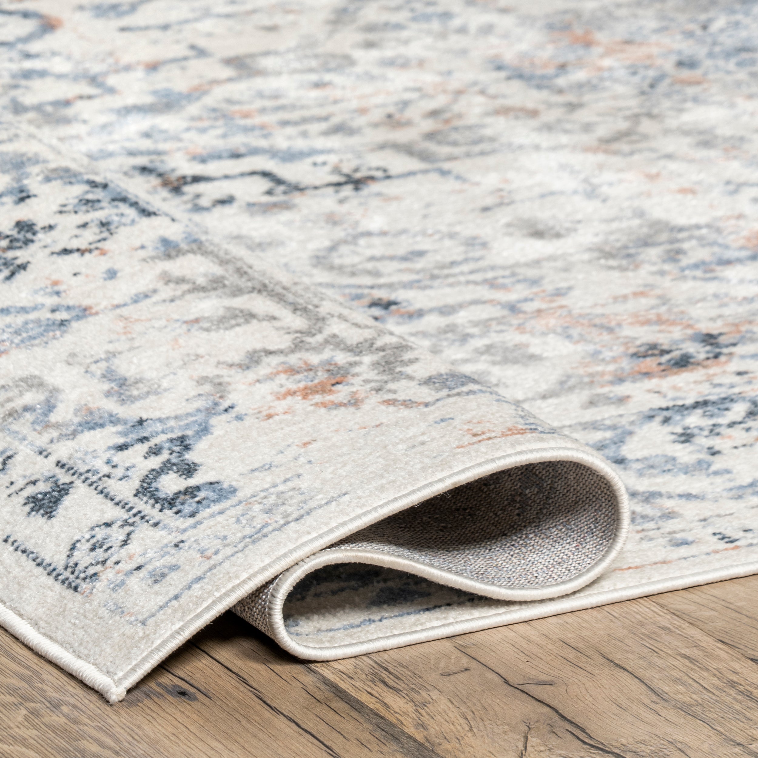 Everlee Faded Persian Machine Washable Area Rug - Image 4