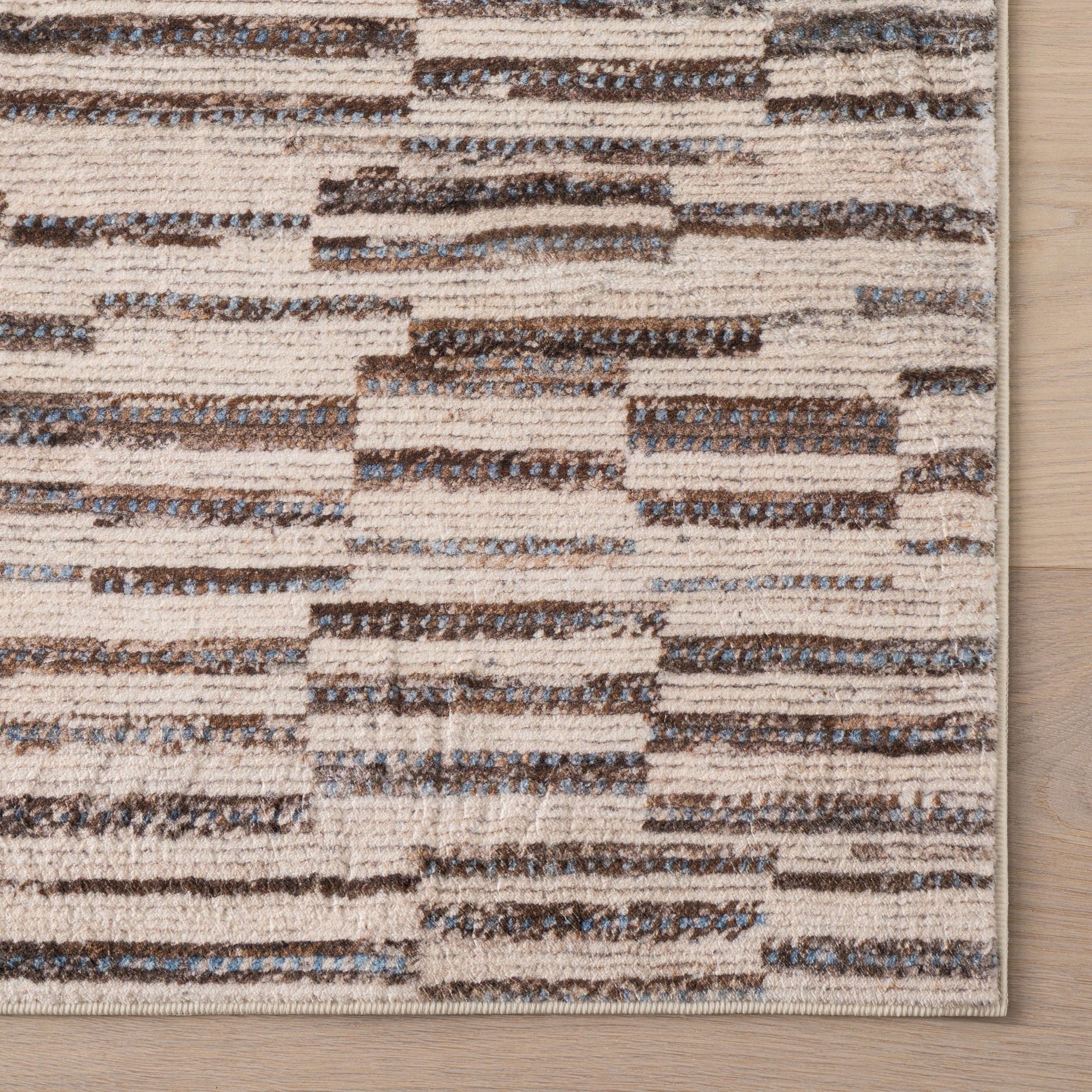 Talienne Abstract Handmade Wool Area Rug - Image 6