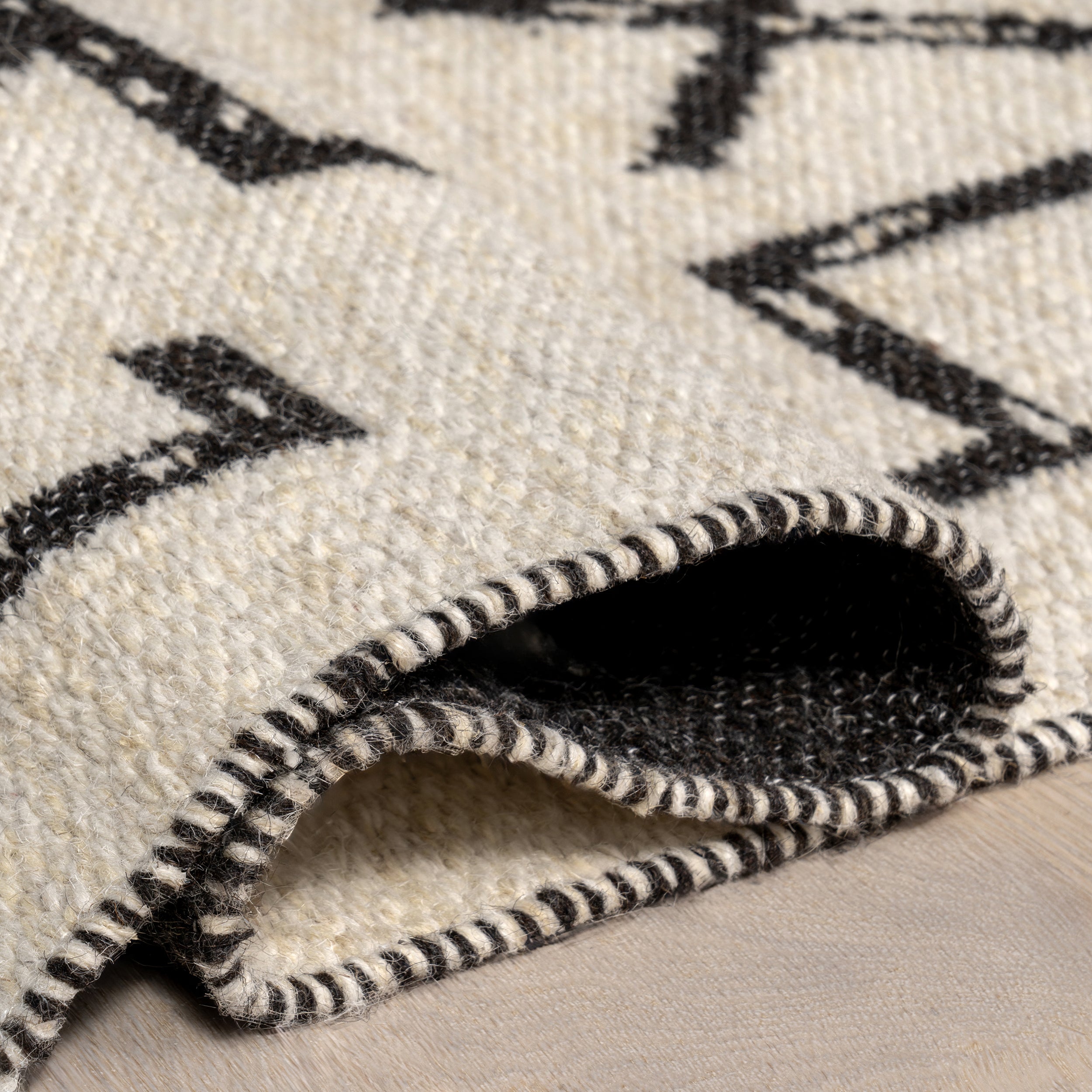 June Geometric Reversible Wool Area Rug - Image 4