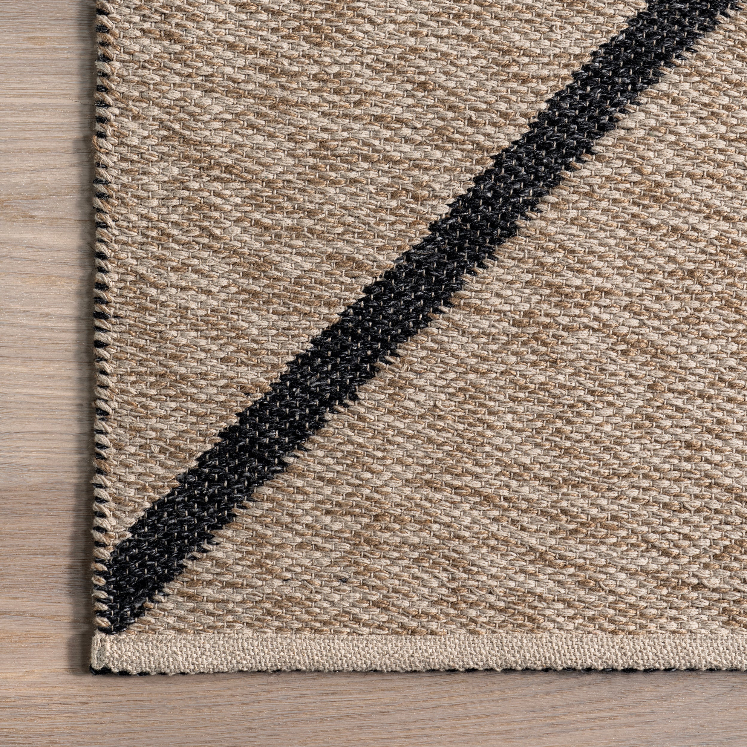 Bronte Geometric Reversible Wool Blend Area Rug - Image 5