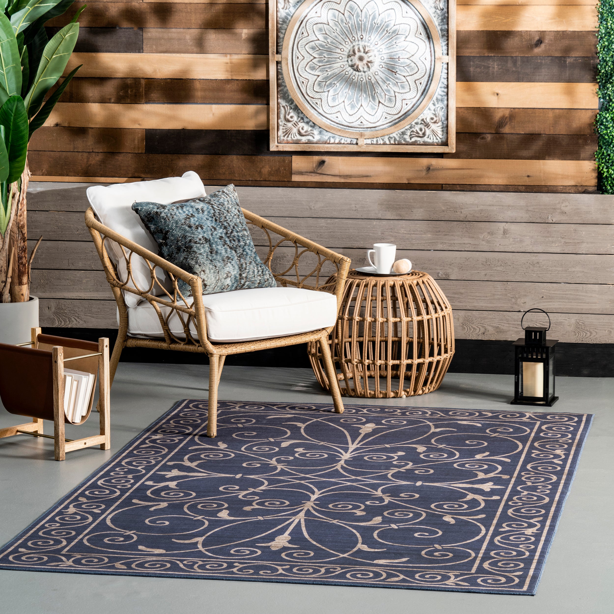 Chara Traditional Vines Machine Washable Indoor/Outdoor Area Rug - Image 2