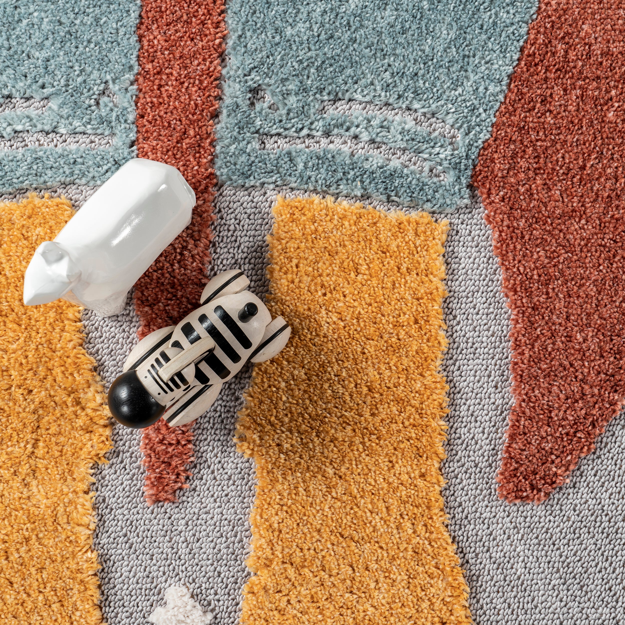 Journee Rocket Ship High-Low Kids Tasseled Area Rug - Image 6