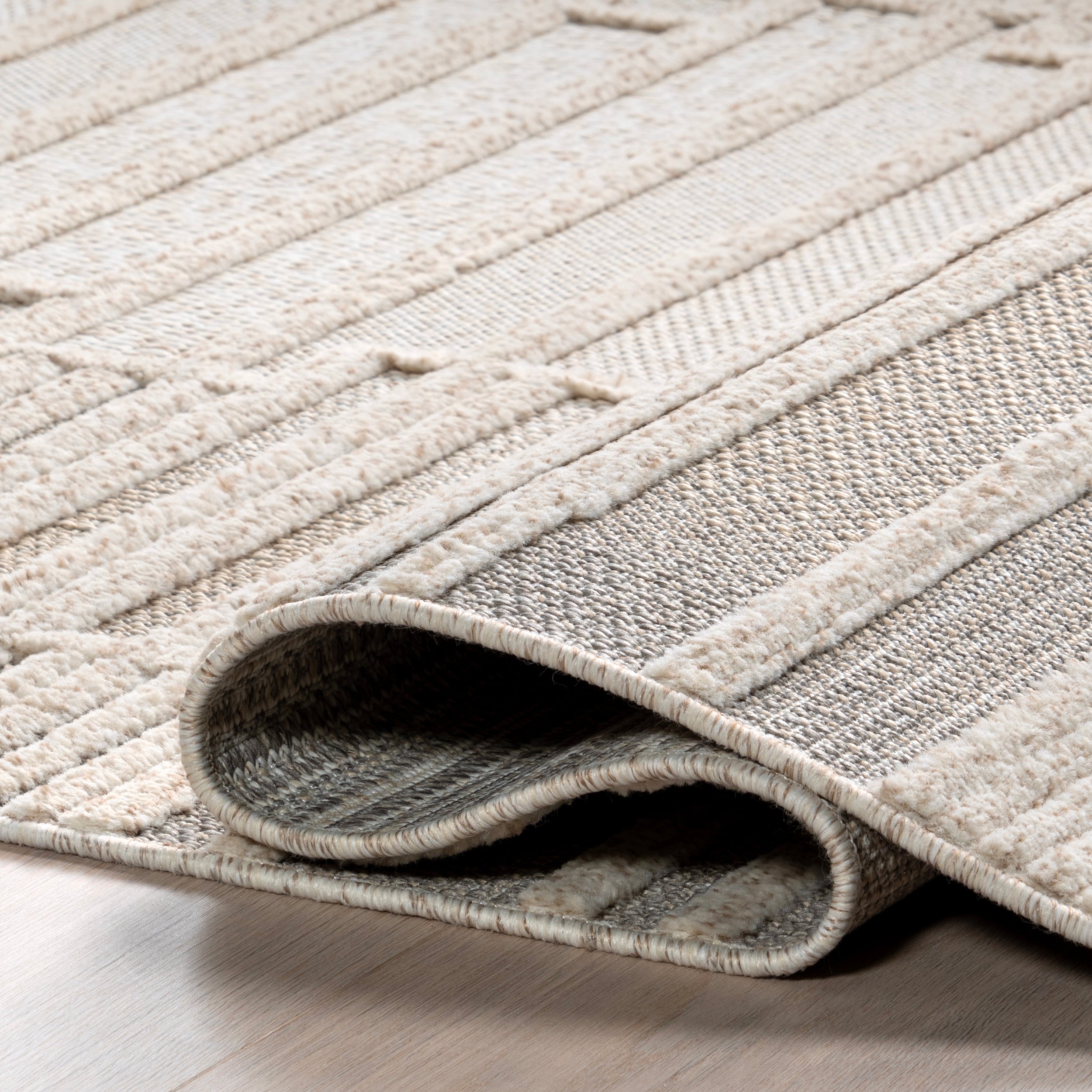 Ismene Modern High-Low Fringe Area Rug - Image 4