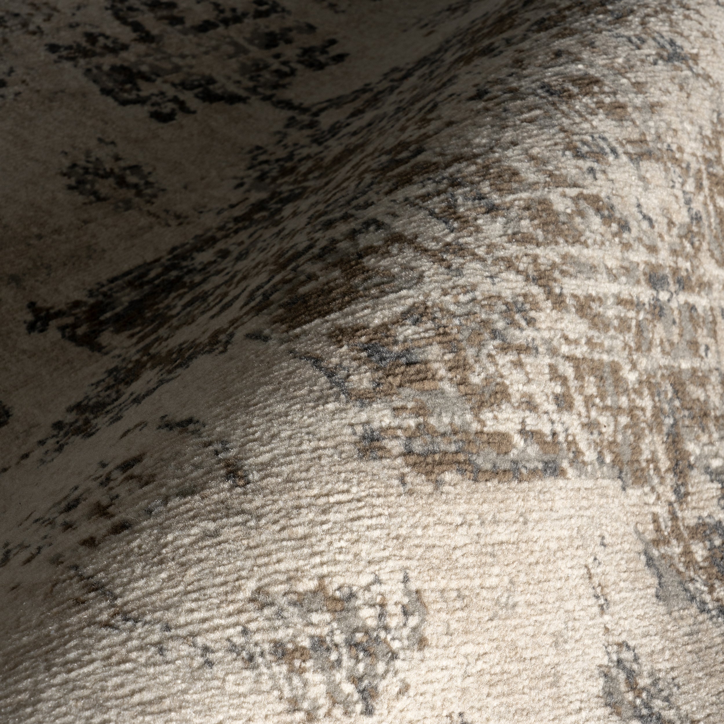 Betania Faded Medallion Area Rug - Image 5