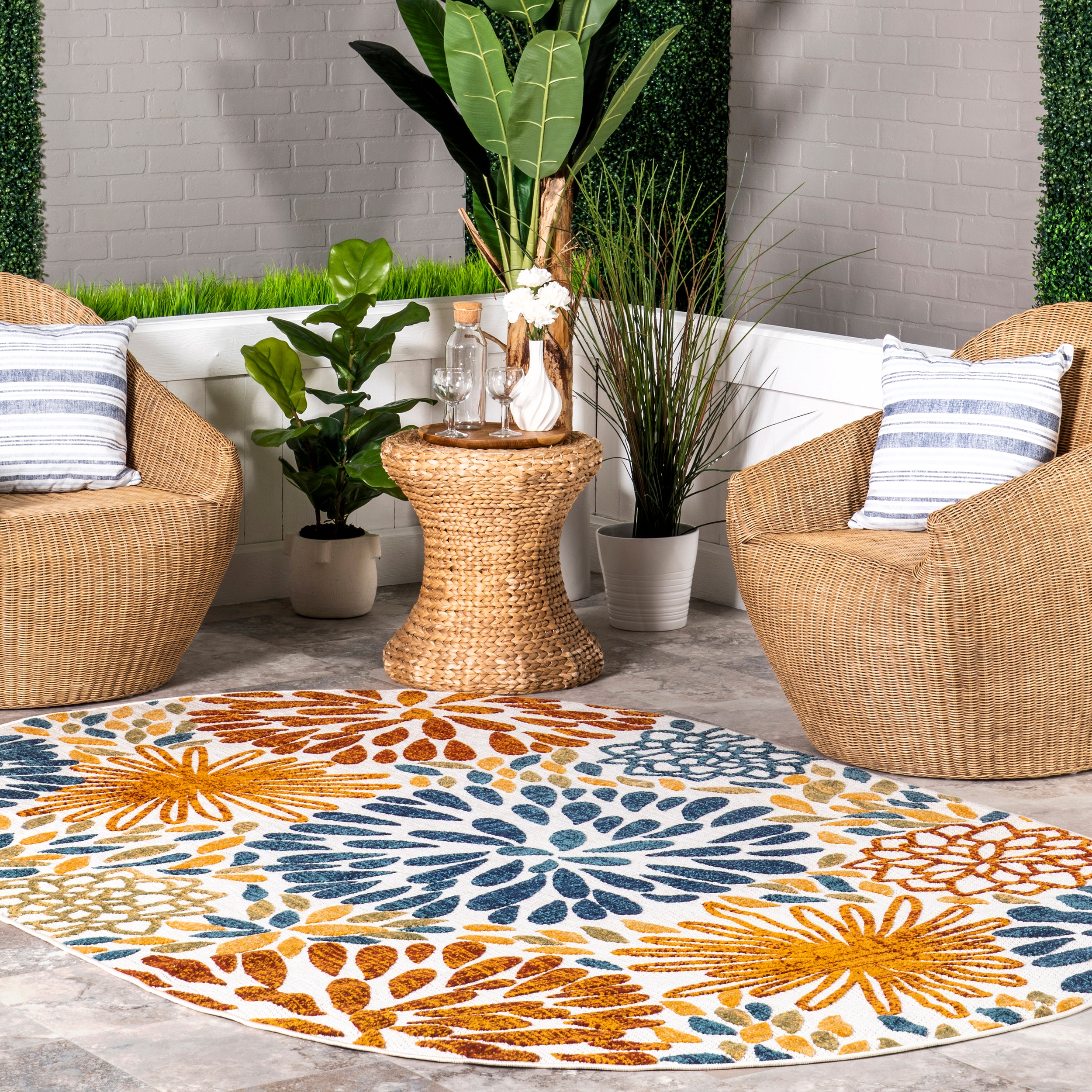 Monique Floral Indoor/Outdoor Area Rug - Image 10