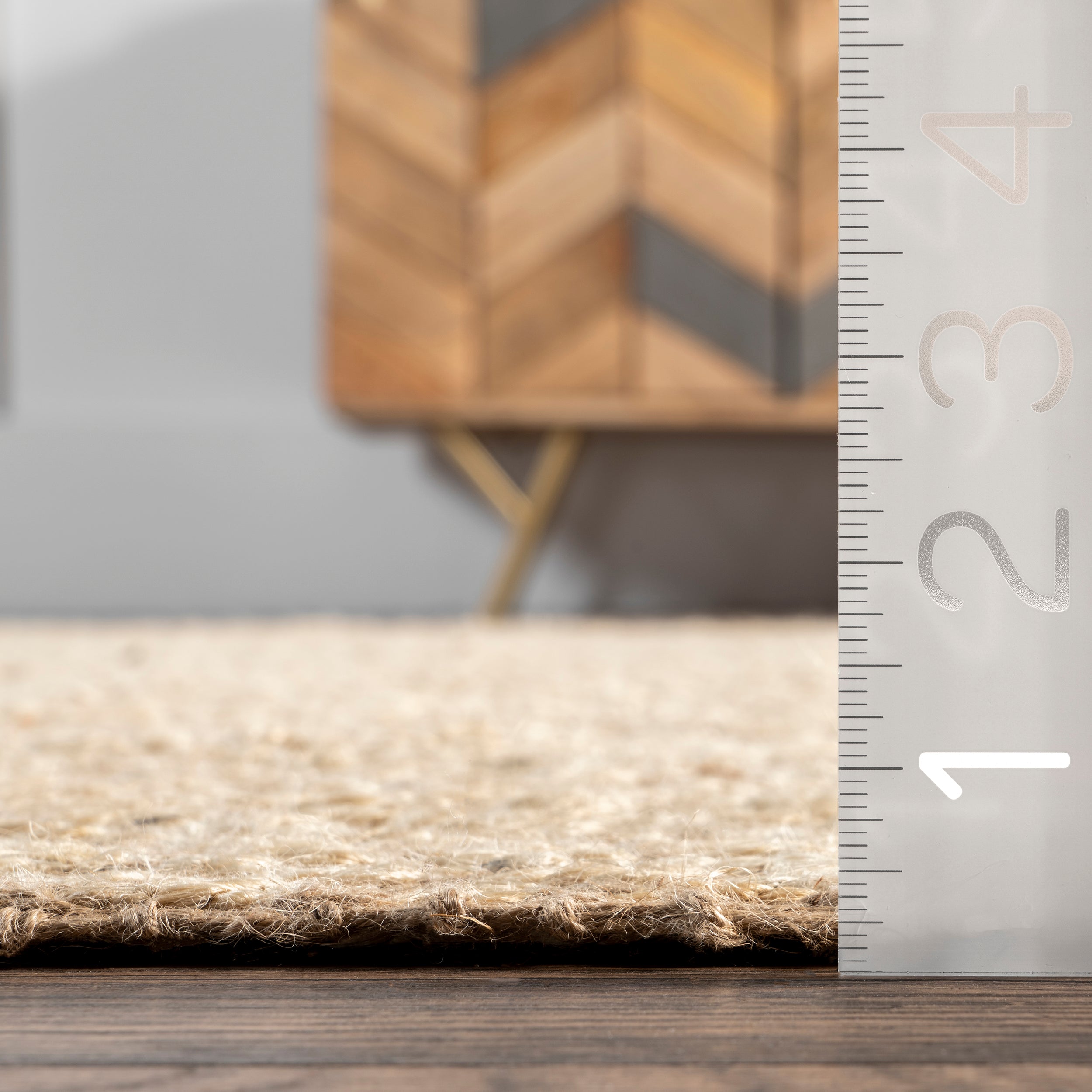 Don Chevron Jute Tasseled Area Rug - Image 3