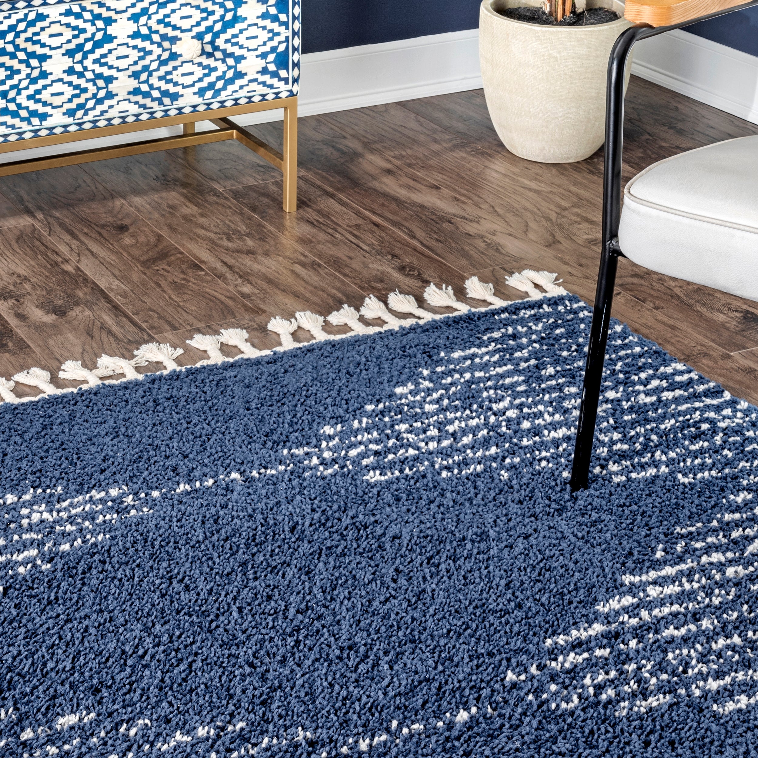 Bria Moroccan Shag Tasseled Area Rug - Image 21