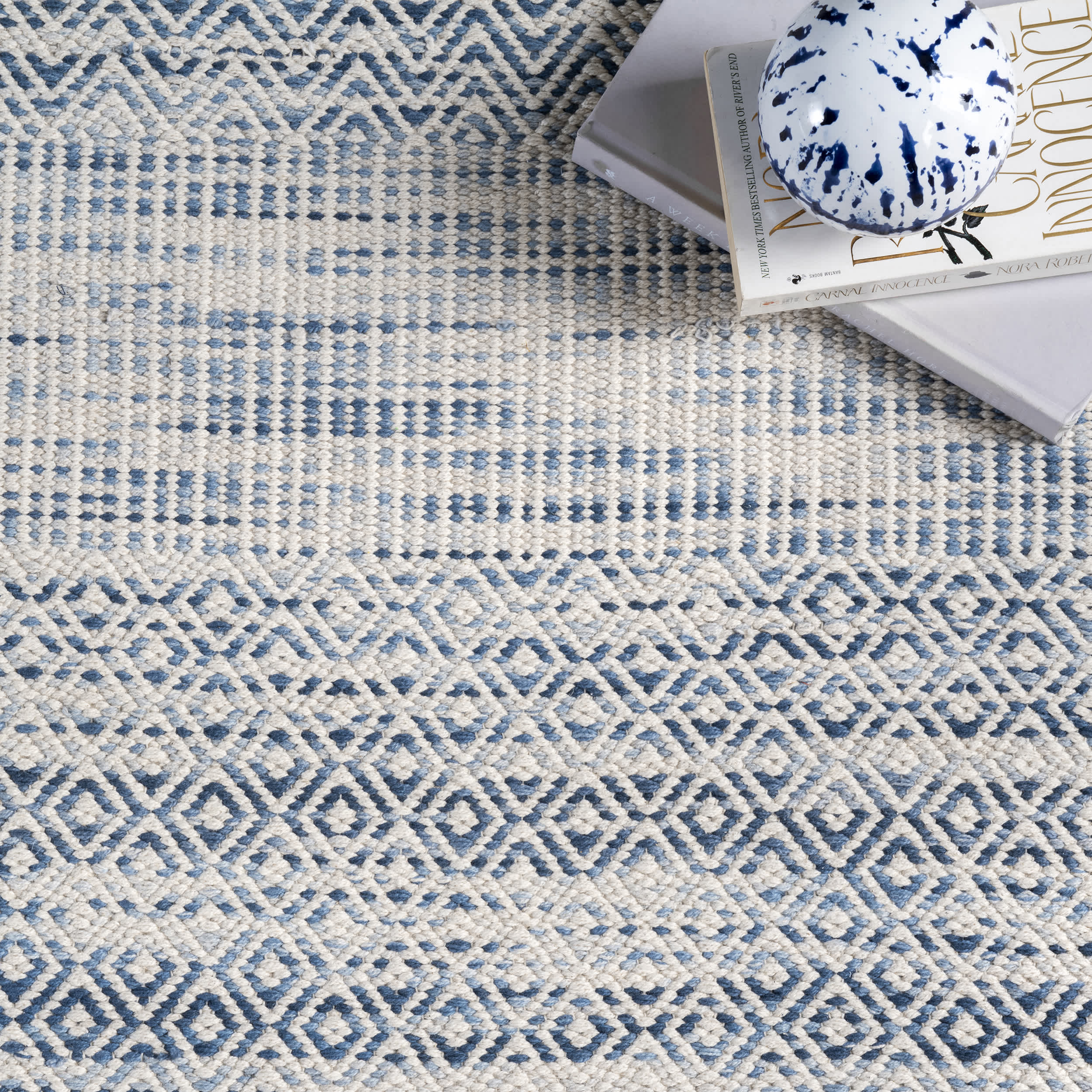 Diem Geometric Cotton Tassel Area Rug - Image 6