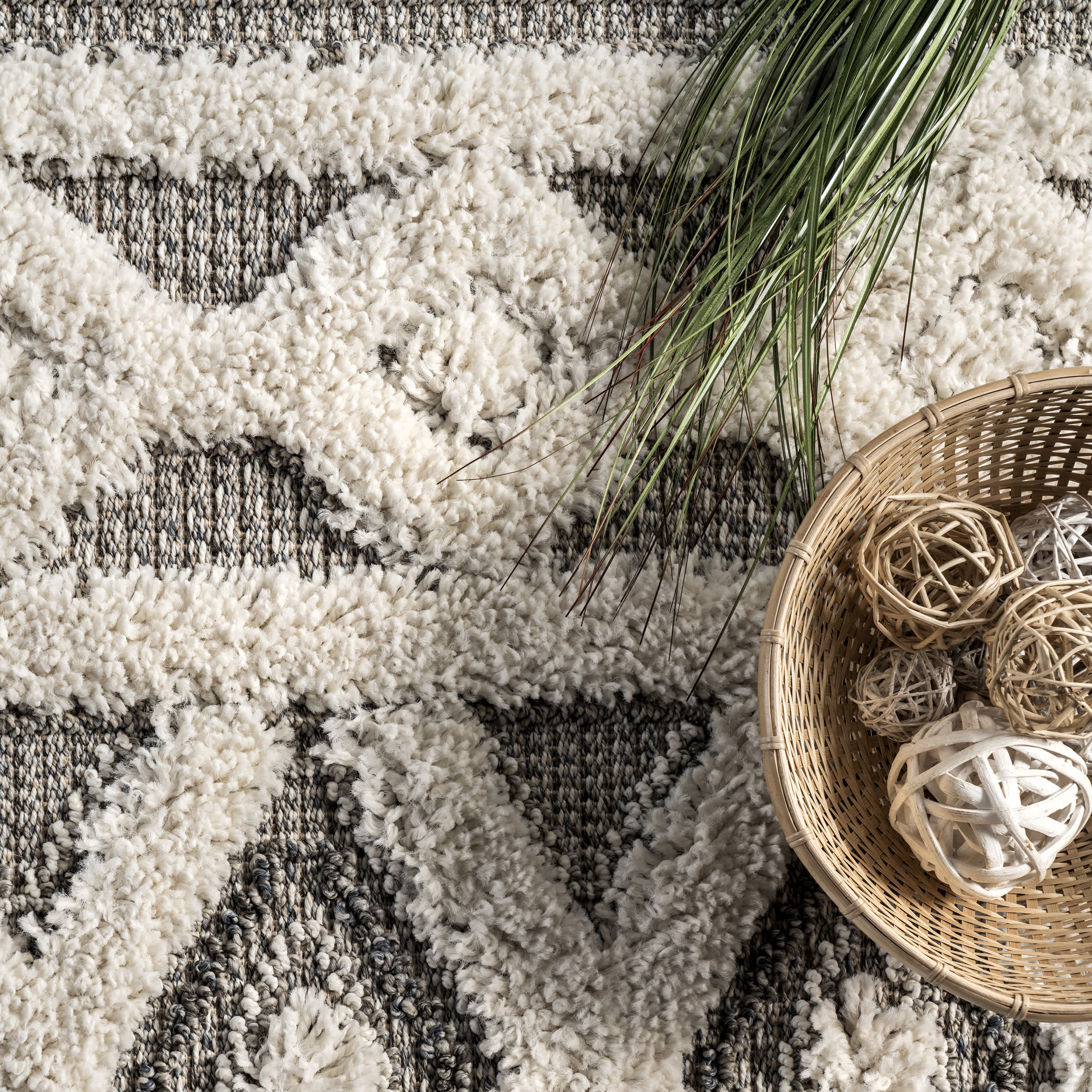 Rebecca High Low Textured Shaggy Area Rug - Image 6