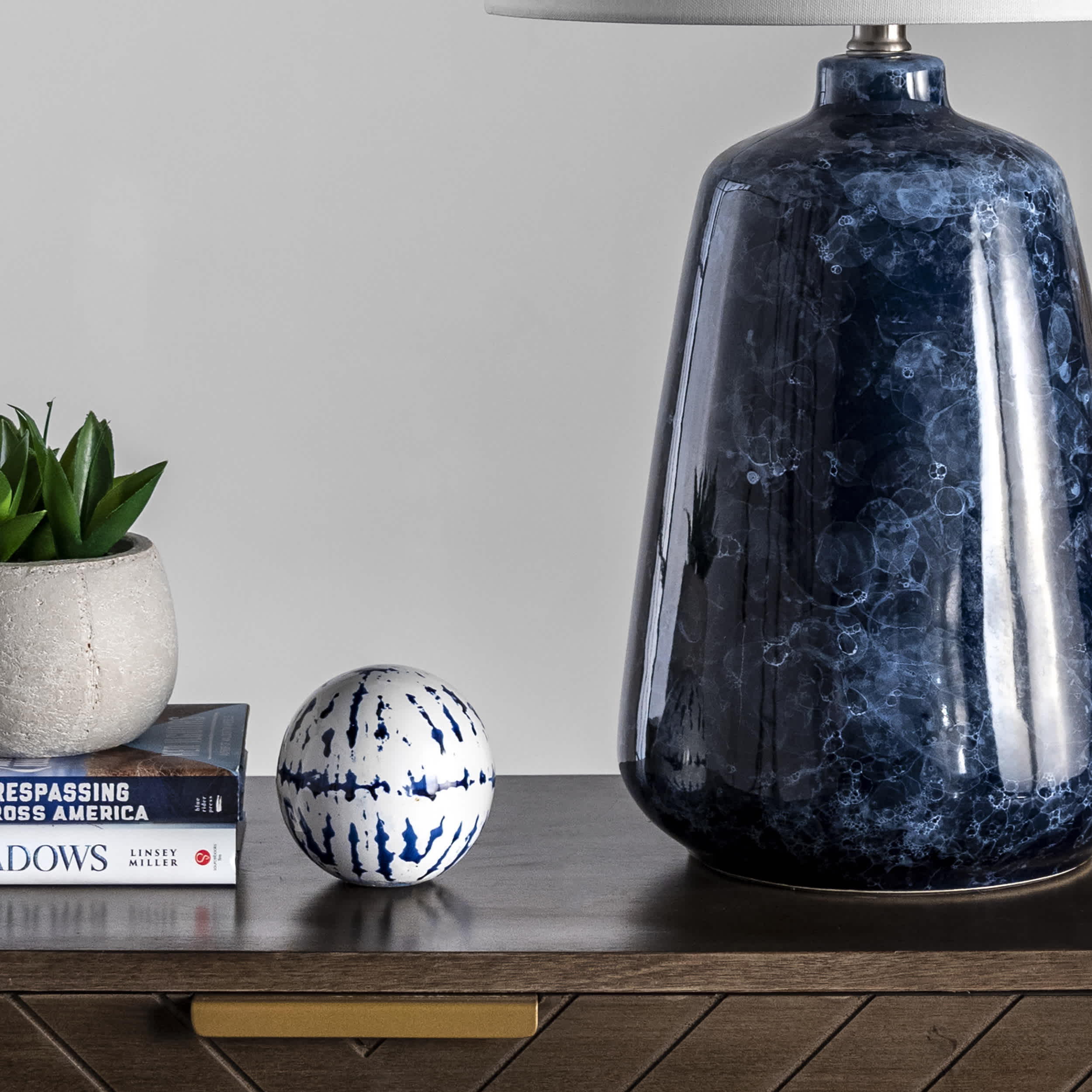 Brockton 27 Ceramic Table Lamp - Image 3