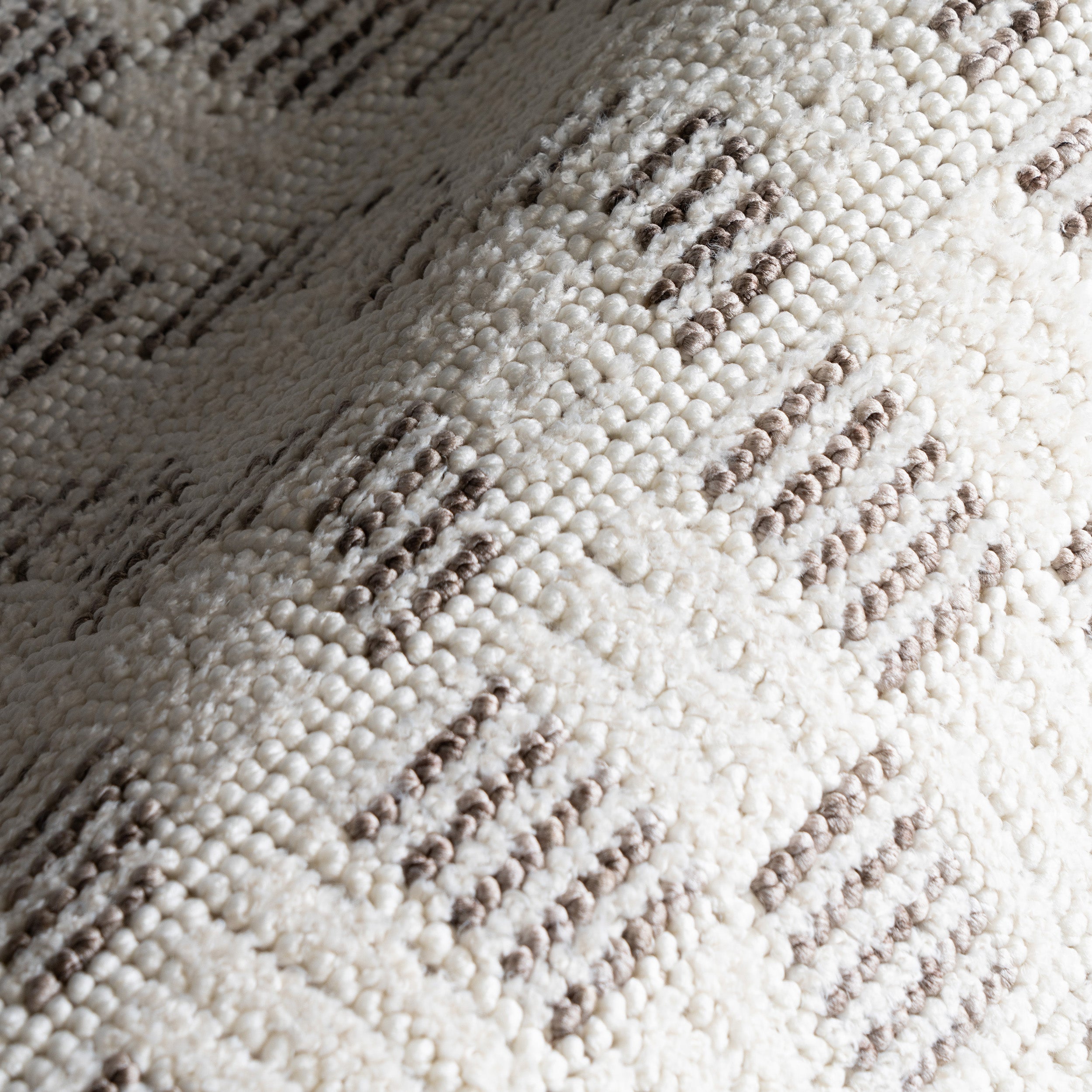 Allona Geometric Tassels Area Rug - Image 5