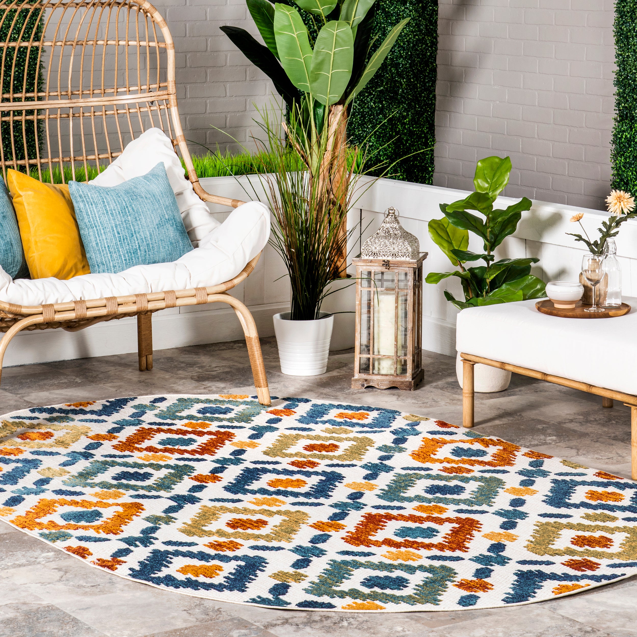 Indoor/Outdoor Transitional Labyrinth Area Rug - Image 9