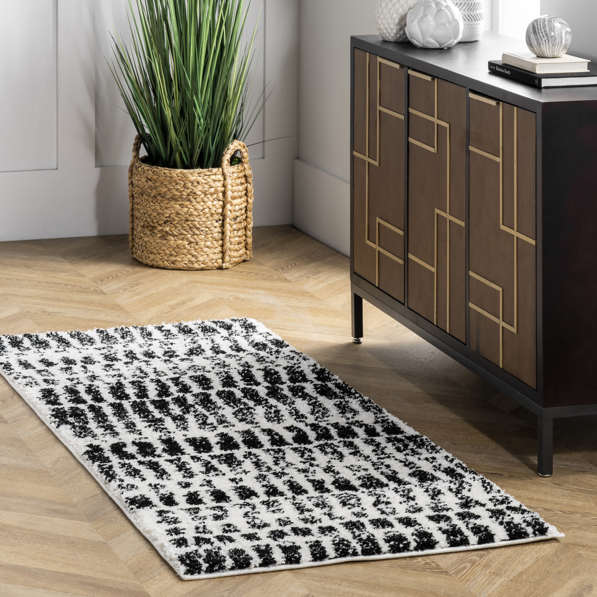 Zoey Distressed Dash Shag Area Rug - Image 10