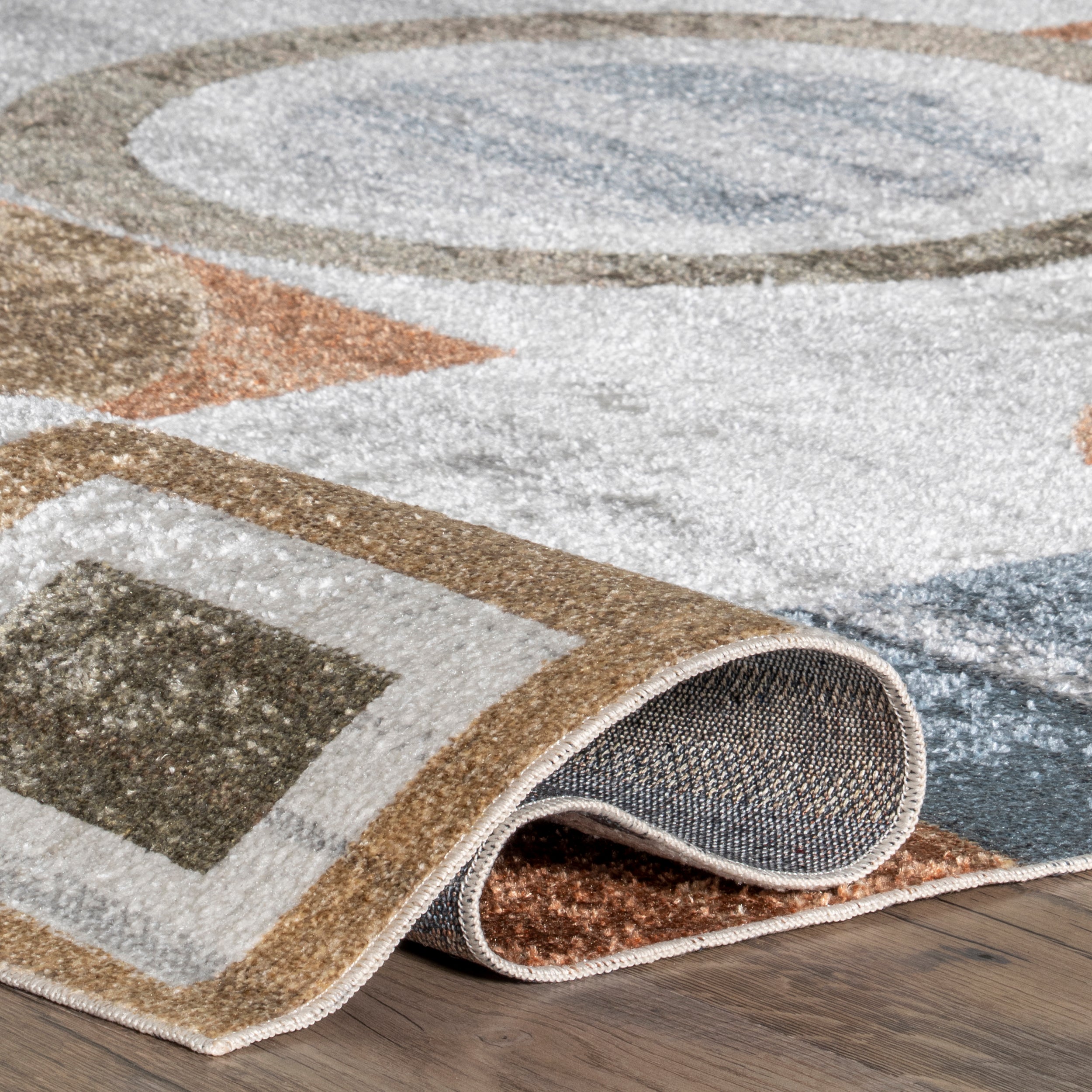 Brodee Abstract Retro Machine Washable Area Rug - Image 4