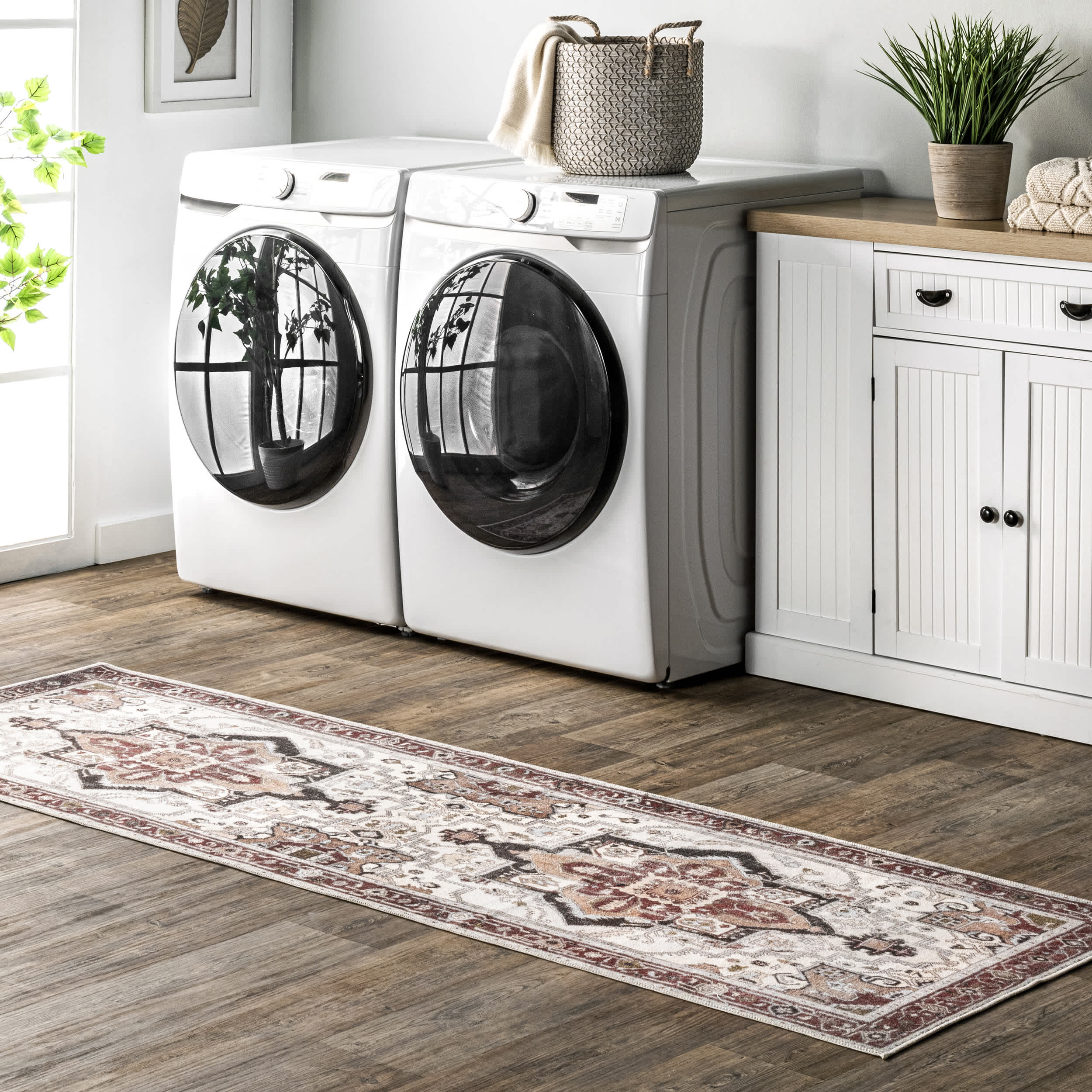 Miley Machine Washable Traditional Medallion Area Rug - Image 10
