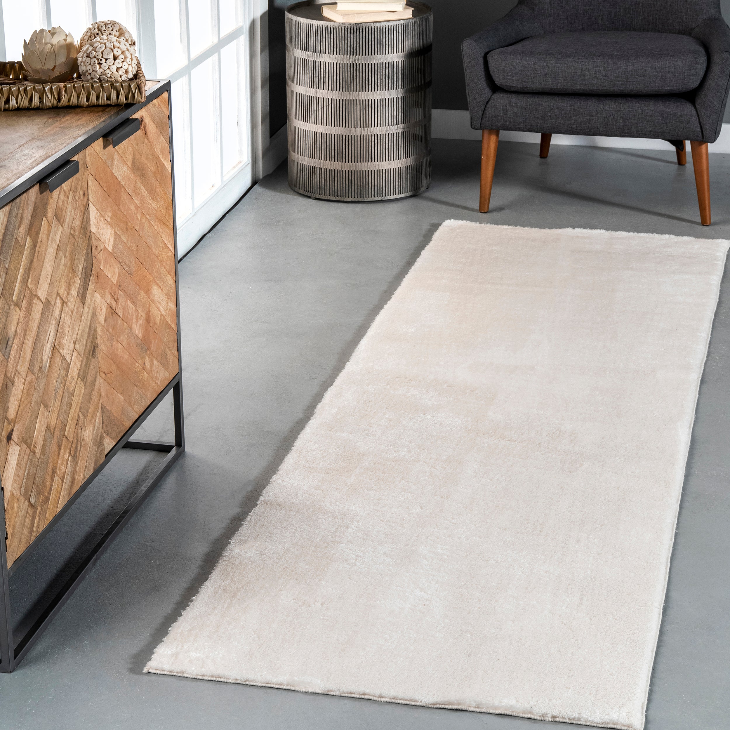 Loni Solid Machine Washable Shag Area Rug - Image 11