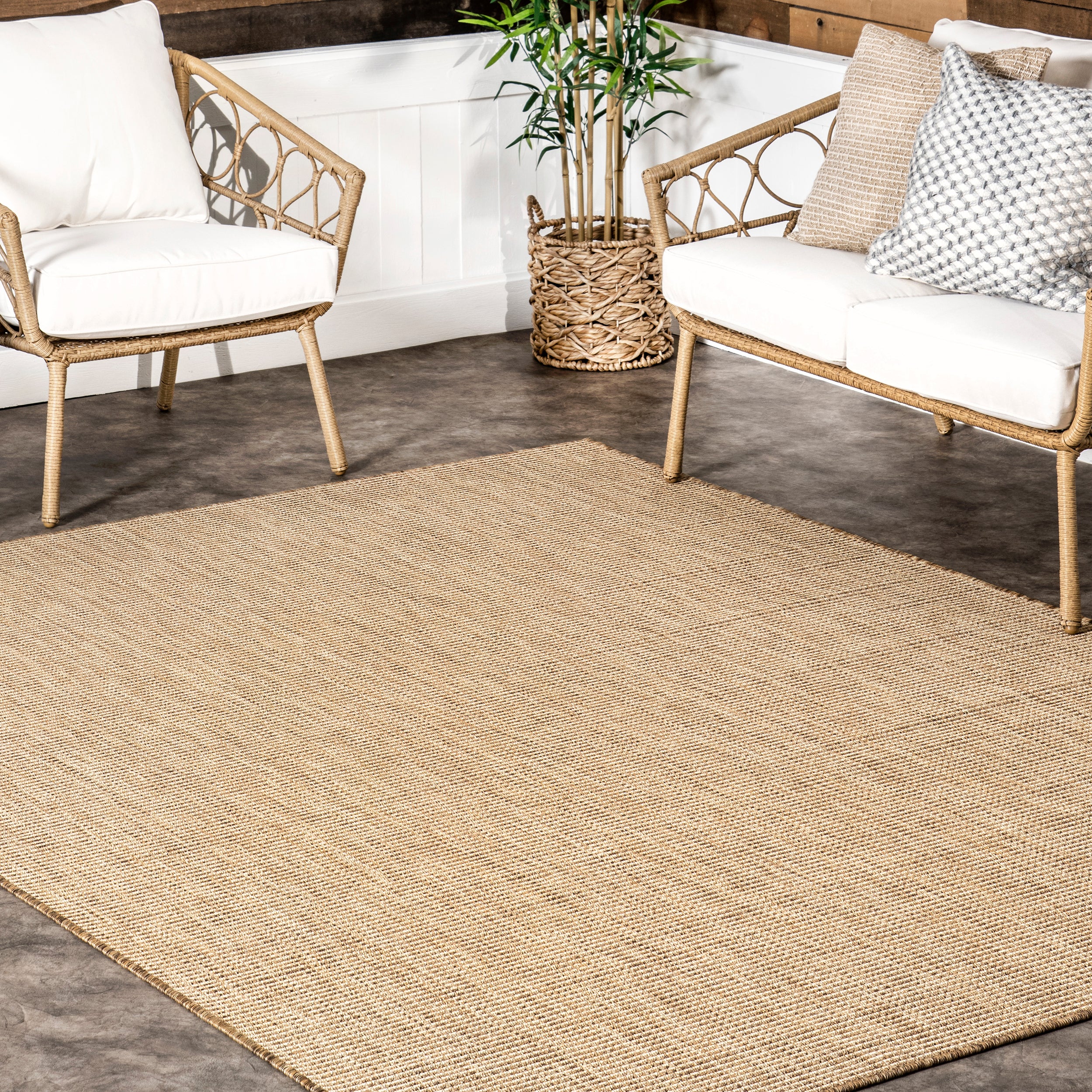 Rosy Classic Indoor/Outdoor Area Rug - Image 9