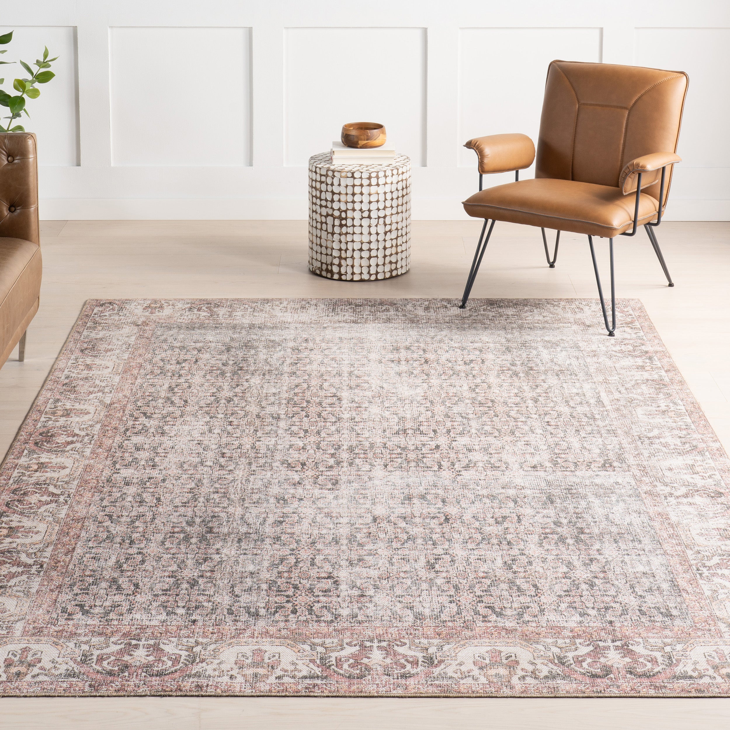 Hillstone Collection Marlowe Traditional Vintage Medallion Area Rug - Image 9
