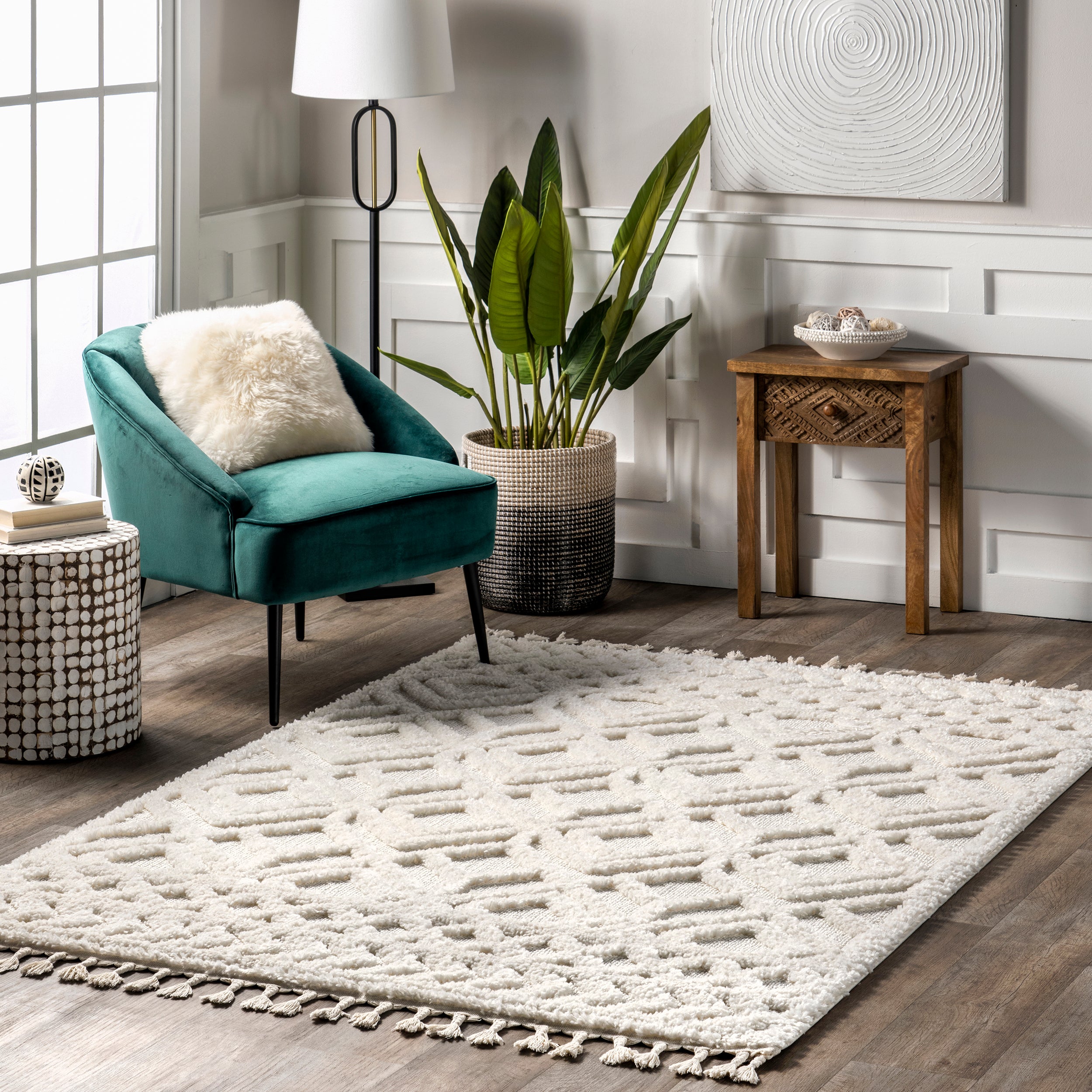 Akia Lattice High/Low Tassel Area Rug - Image 2
