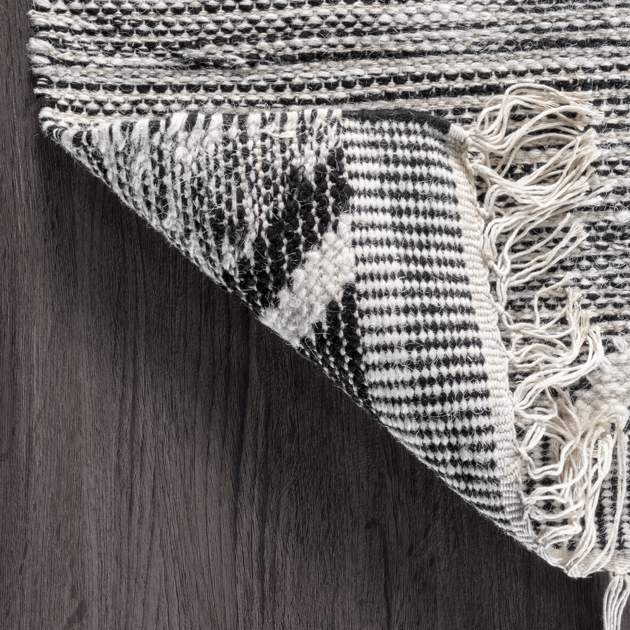 Savannah Moroccan Fringe Area Rug - Image 7