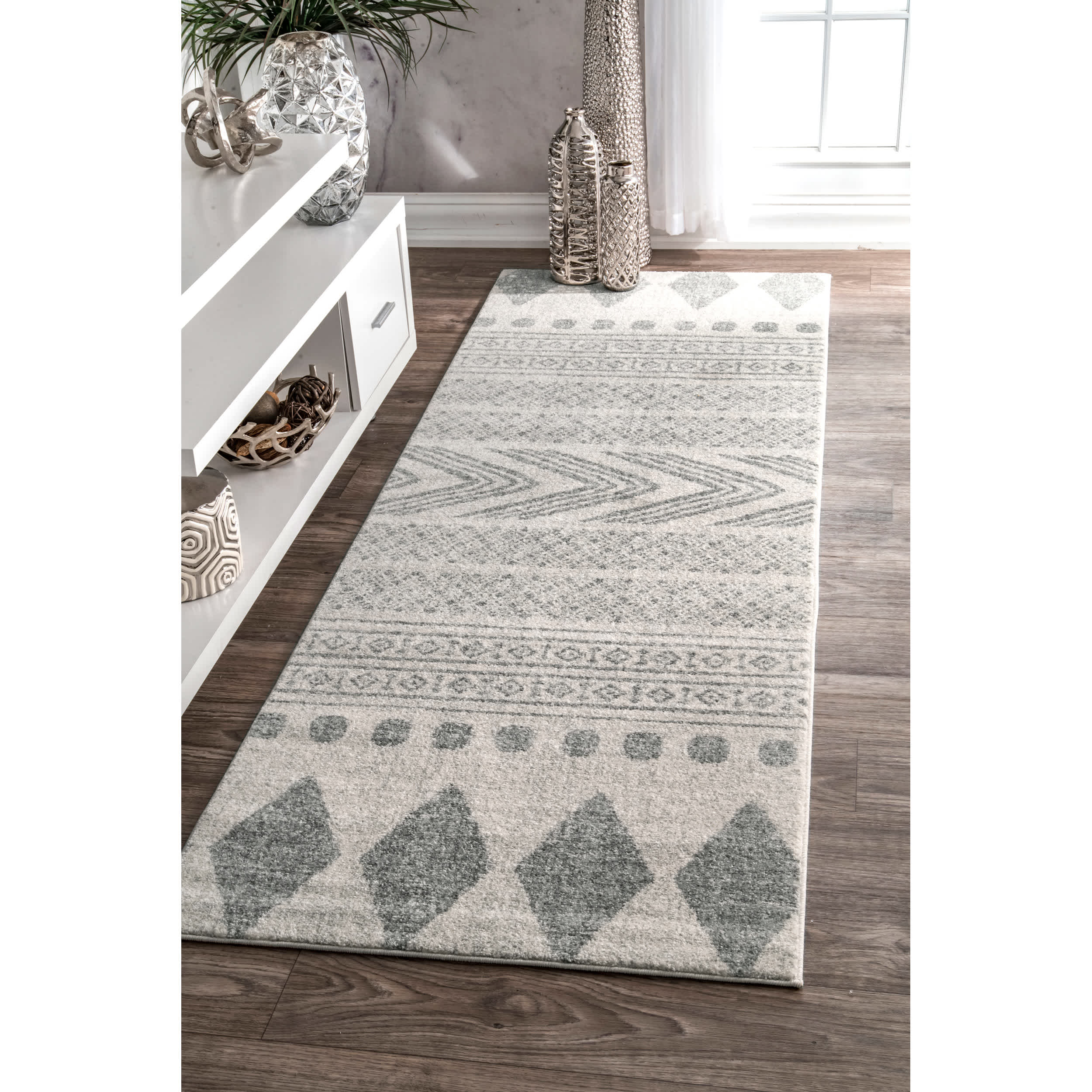 Shaina Tribal Area Rug - Image 10