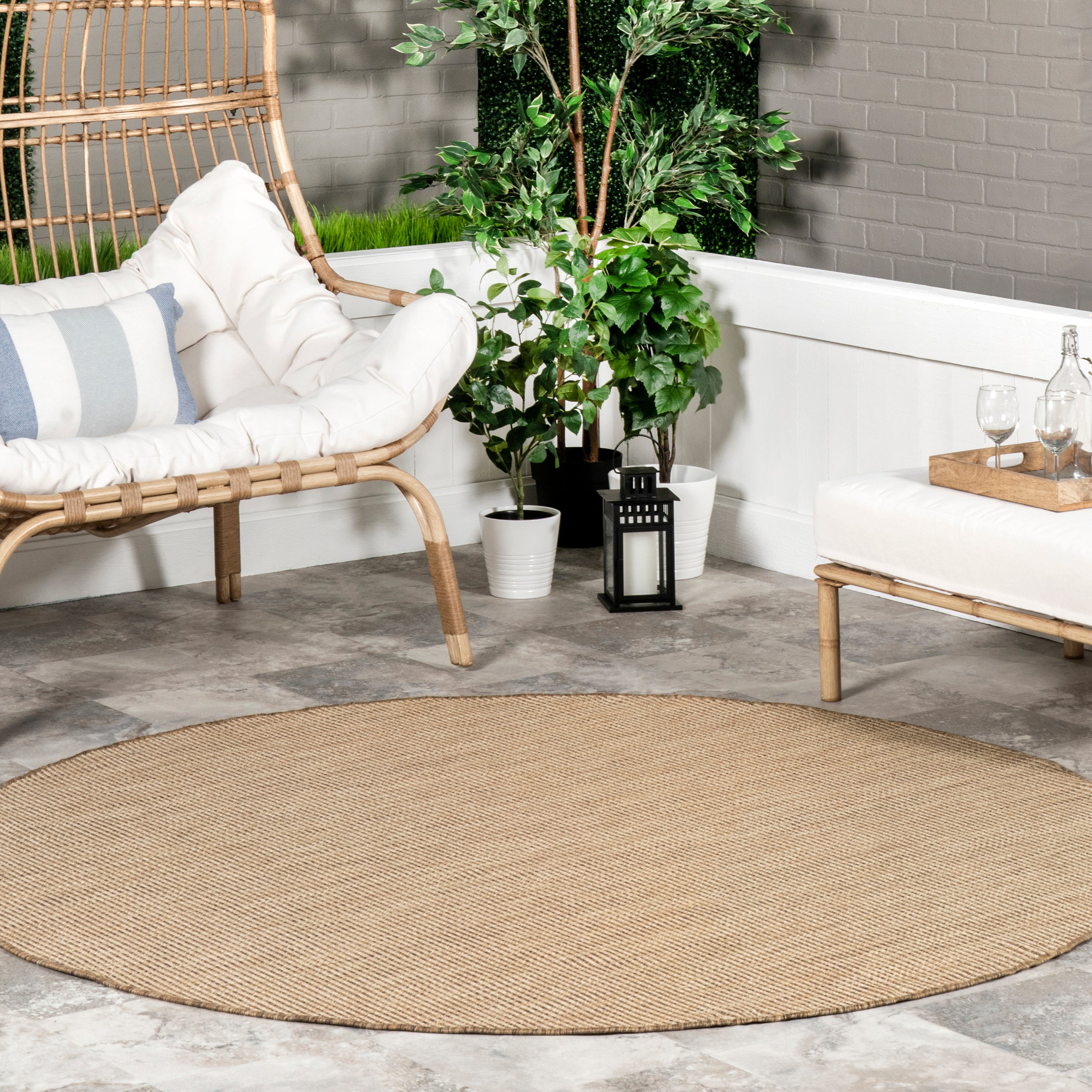 Rosy Classic Indoor/Outdoor Area Rug - Image 10