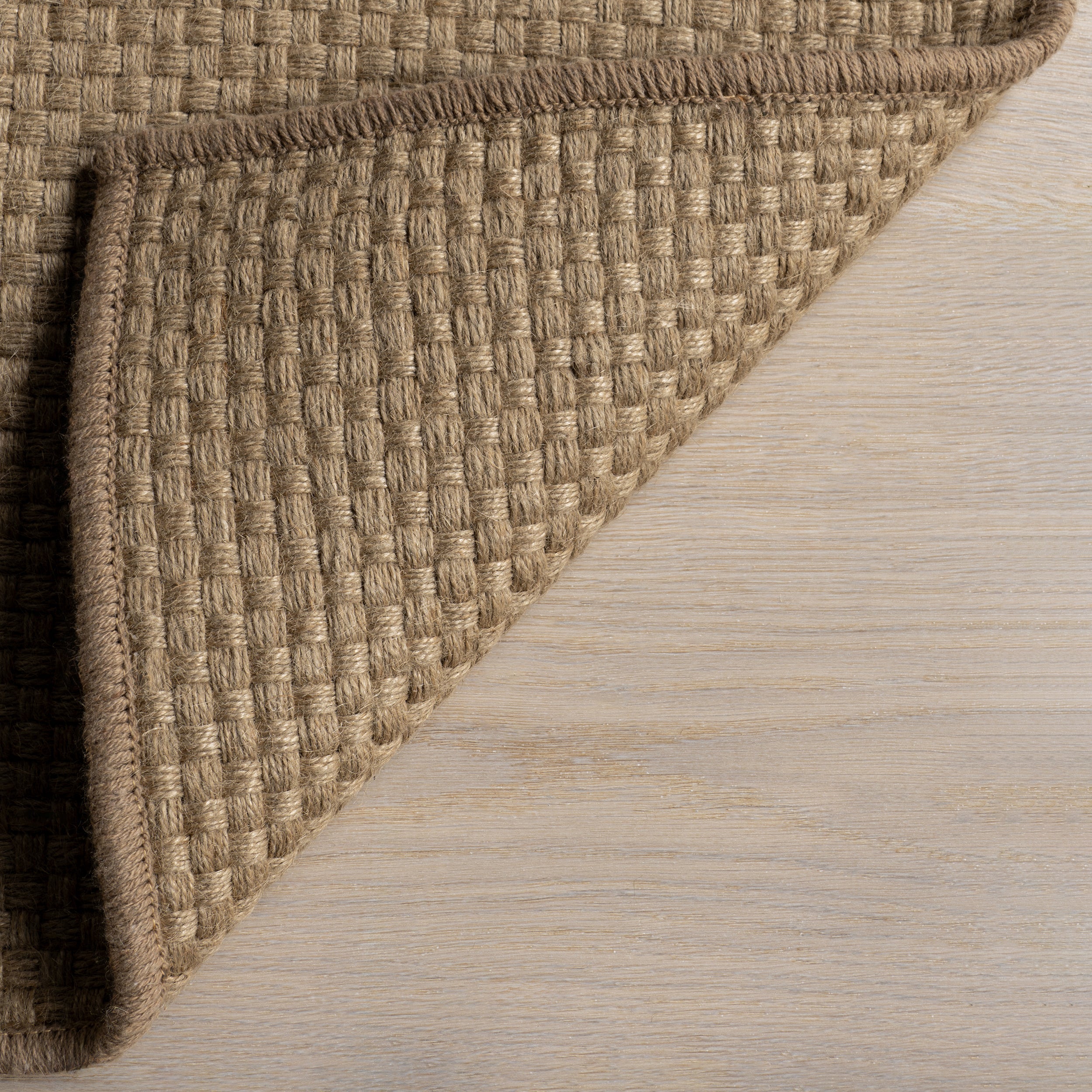 Ainara Solid Handmade Jute Area Rug - Image 8