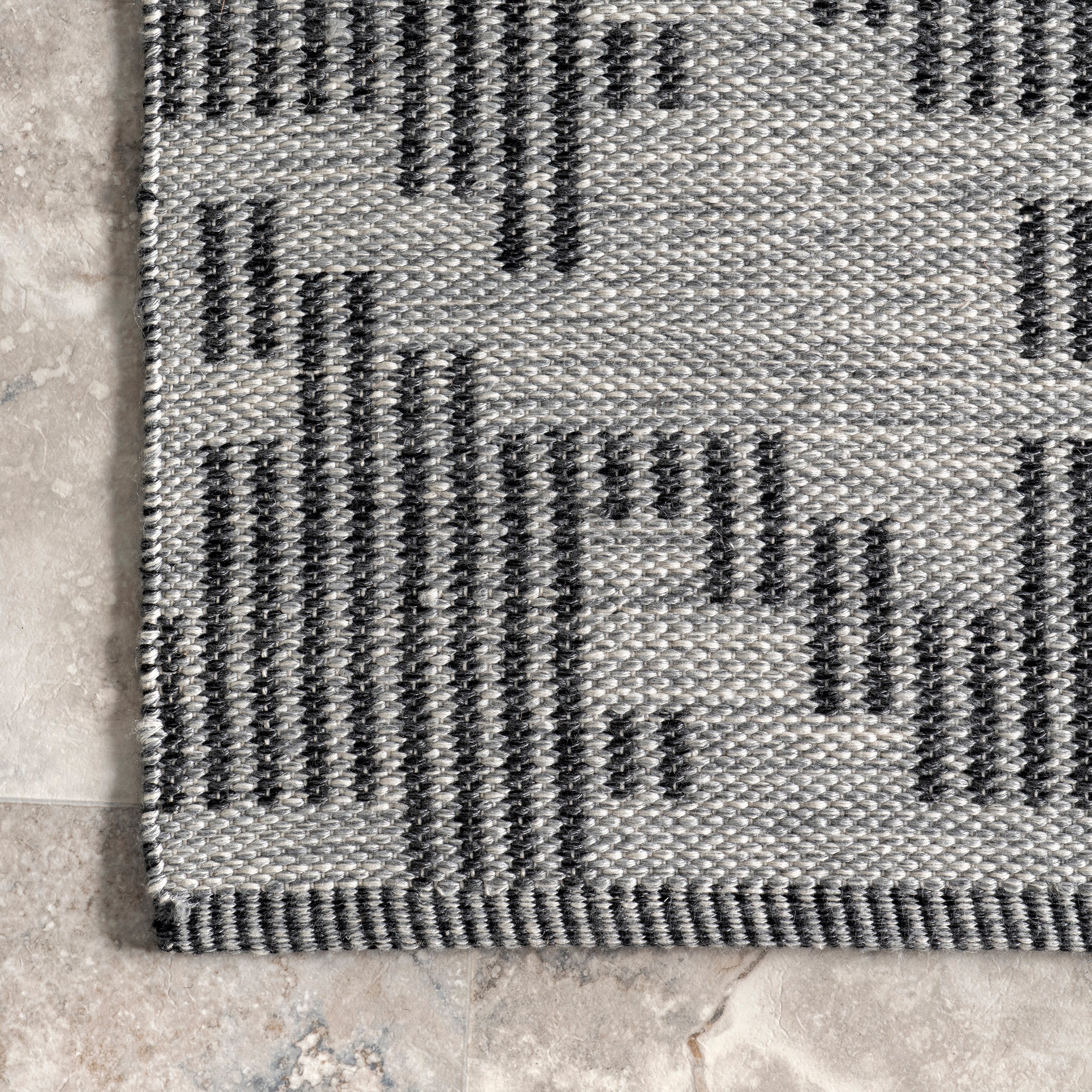 Resi Geometric Striped Indoor/Outdoor Area Rug - Image 5