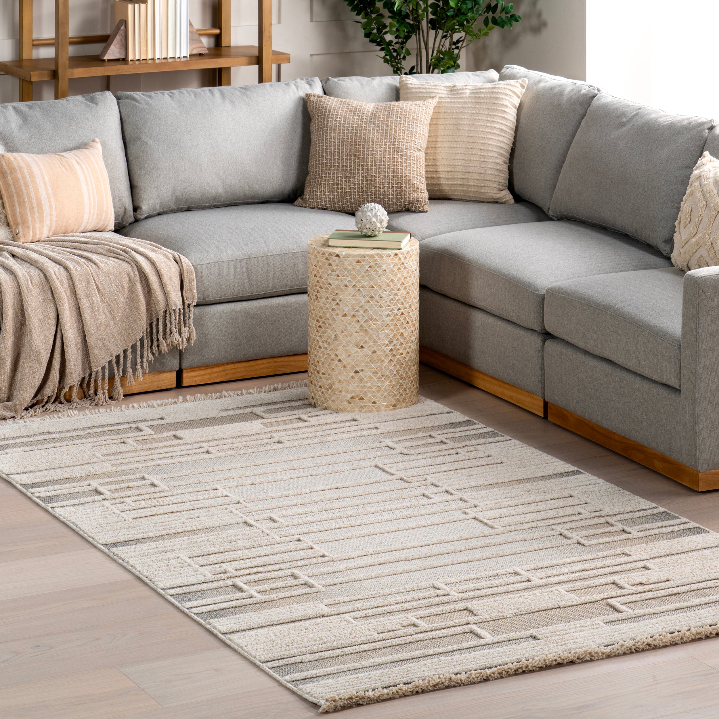Ismene Modern High-Low Fringe Area Rug - Image 2