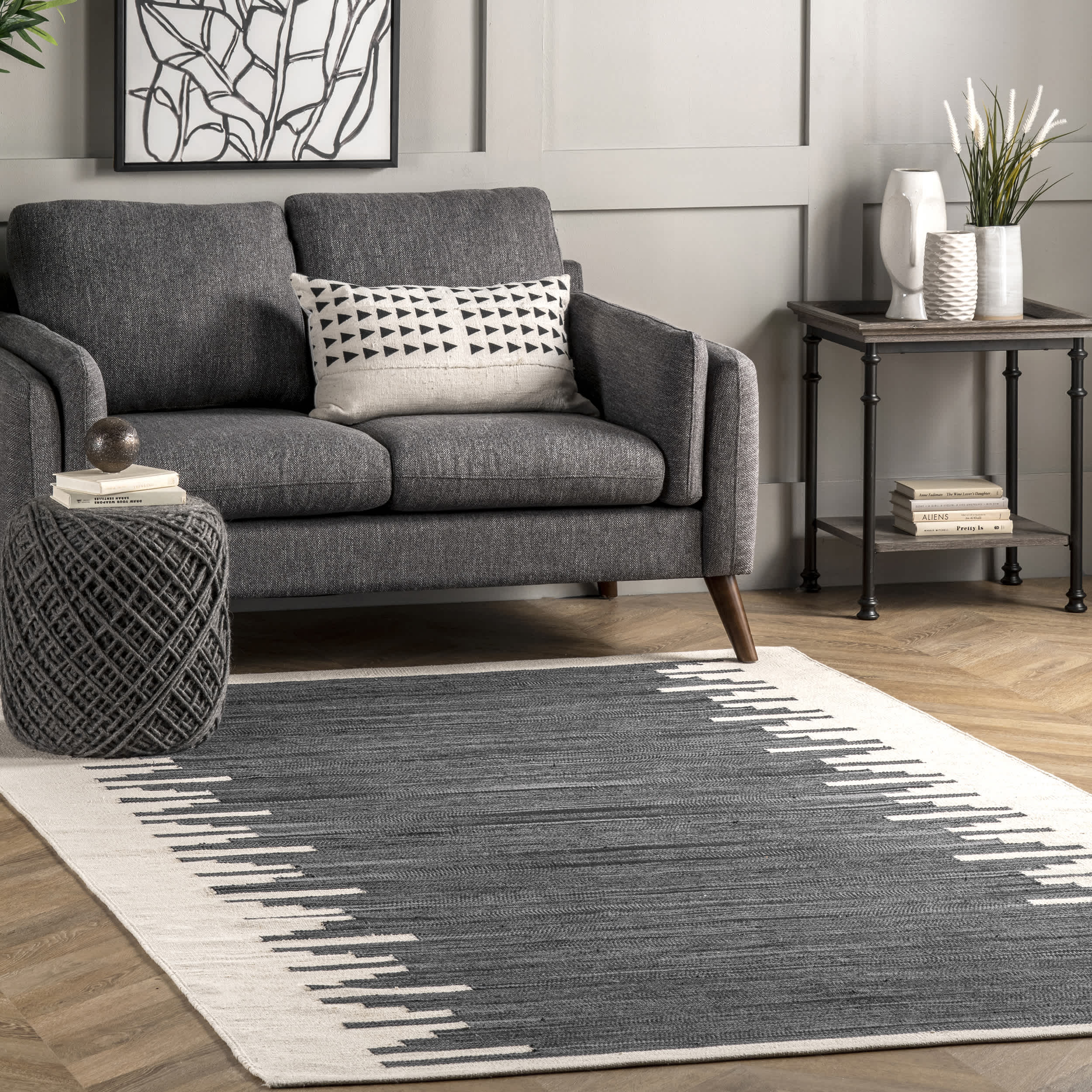 Irina Hand Loomed Contemporary Cotton Area Rug - Image 2
