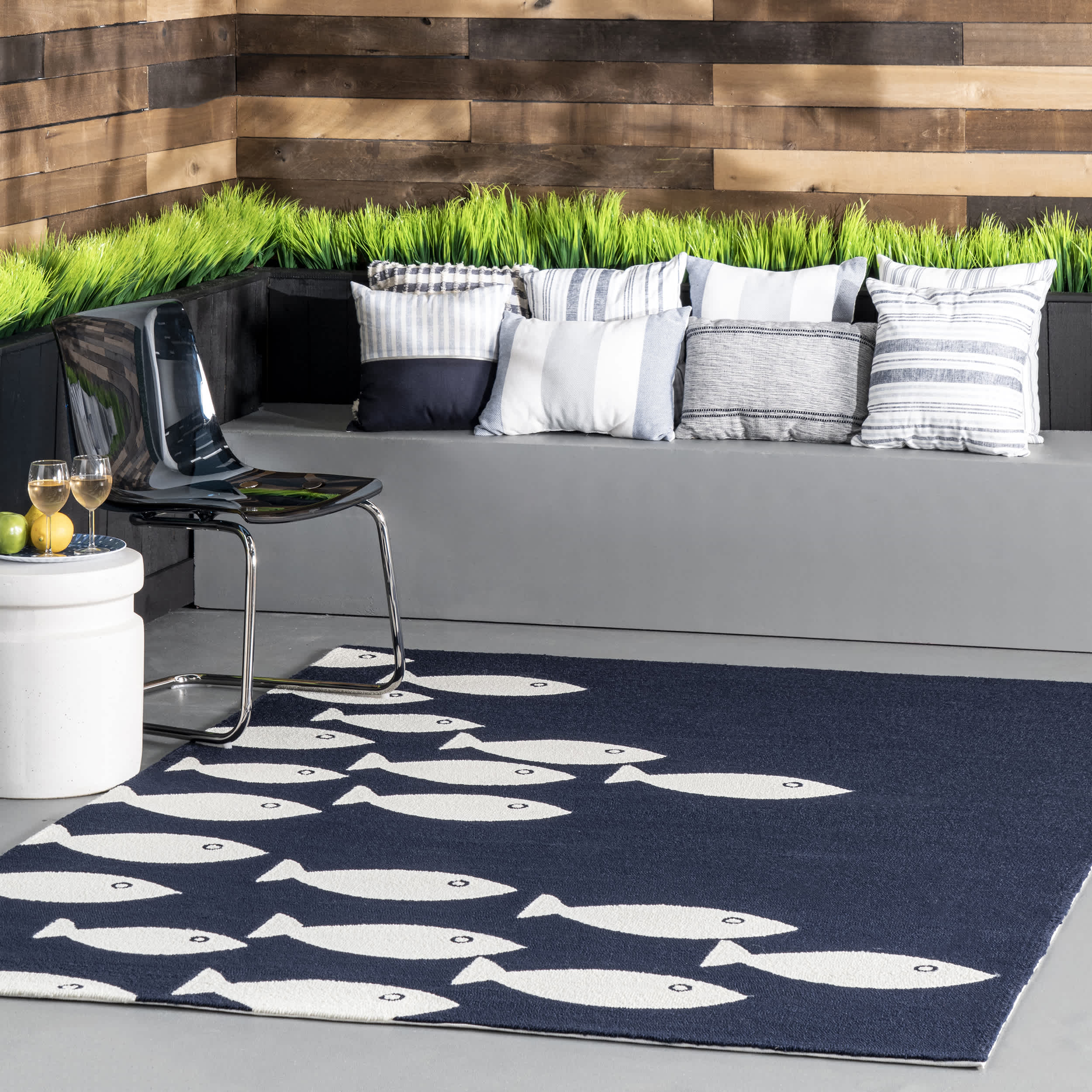 Vivienne Hand Hooked Indoor/Outdoor Area Rug - Image 2