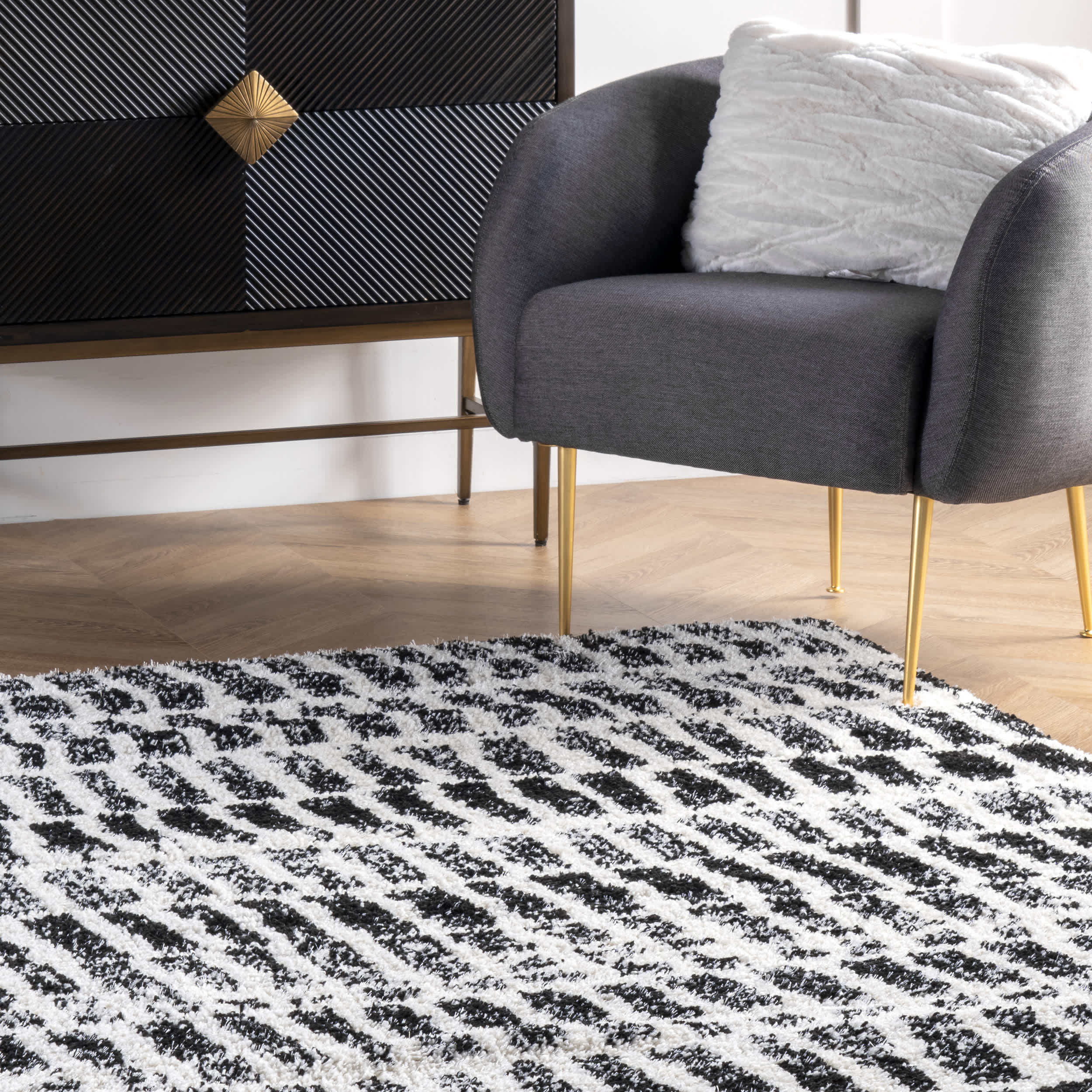 Zoey Distressed Dash Shag Area Rug - Image 9