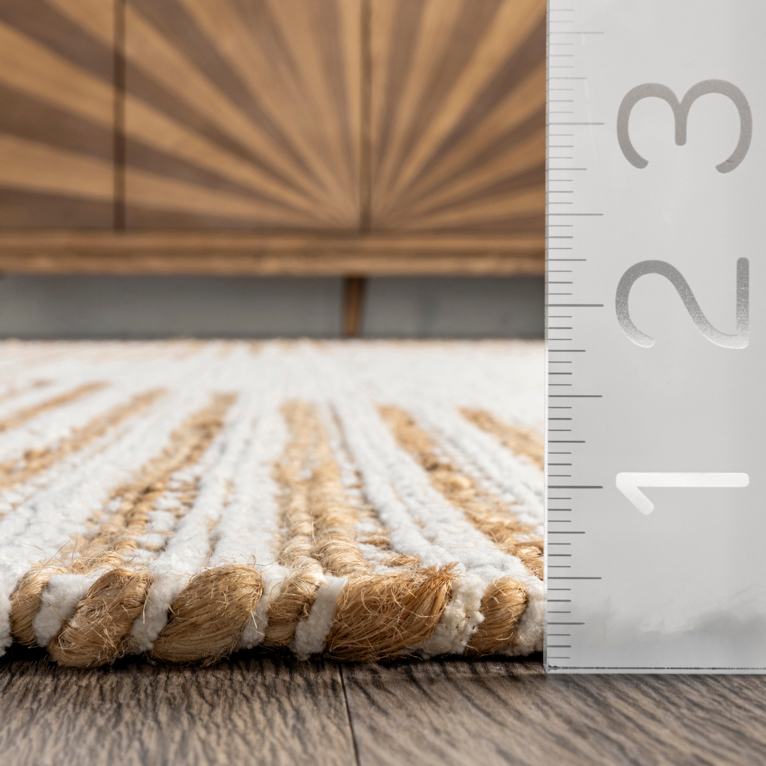 Clea Hand Woven Geometric Flatweave Tassel Area Rug - Image 3