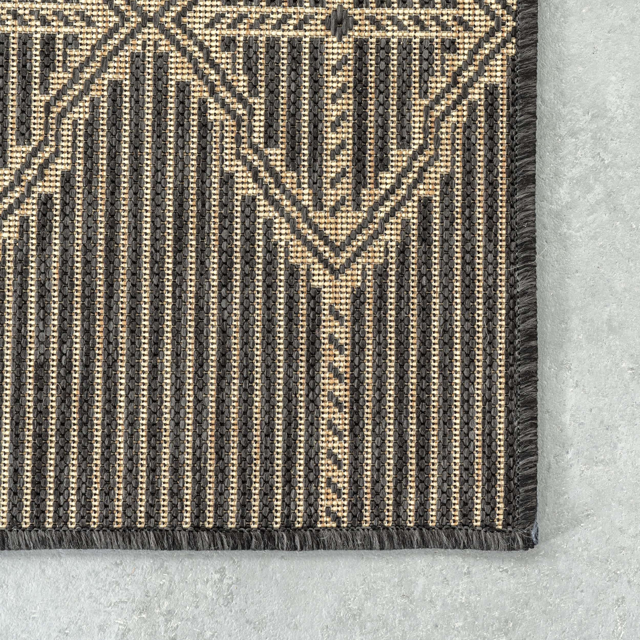 Elara Global Inspired Trellis Indoor/Outdoor Area Rug - Image 5