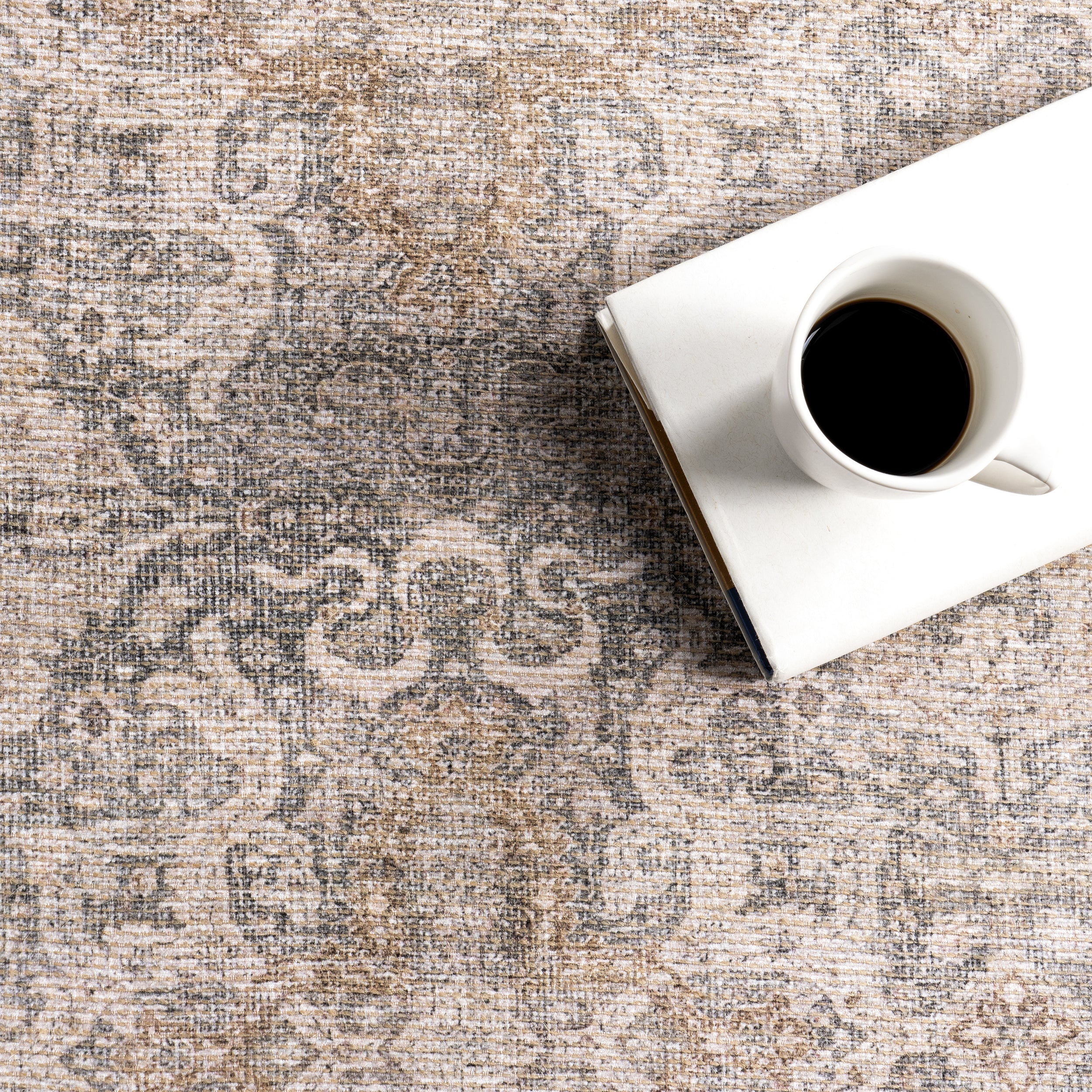 Hillstone Collection Else Traditional Vintage Medallion Area Rug - Image 7