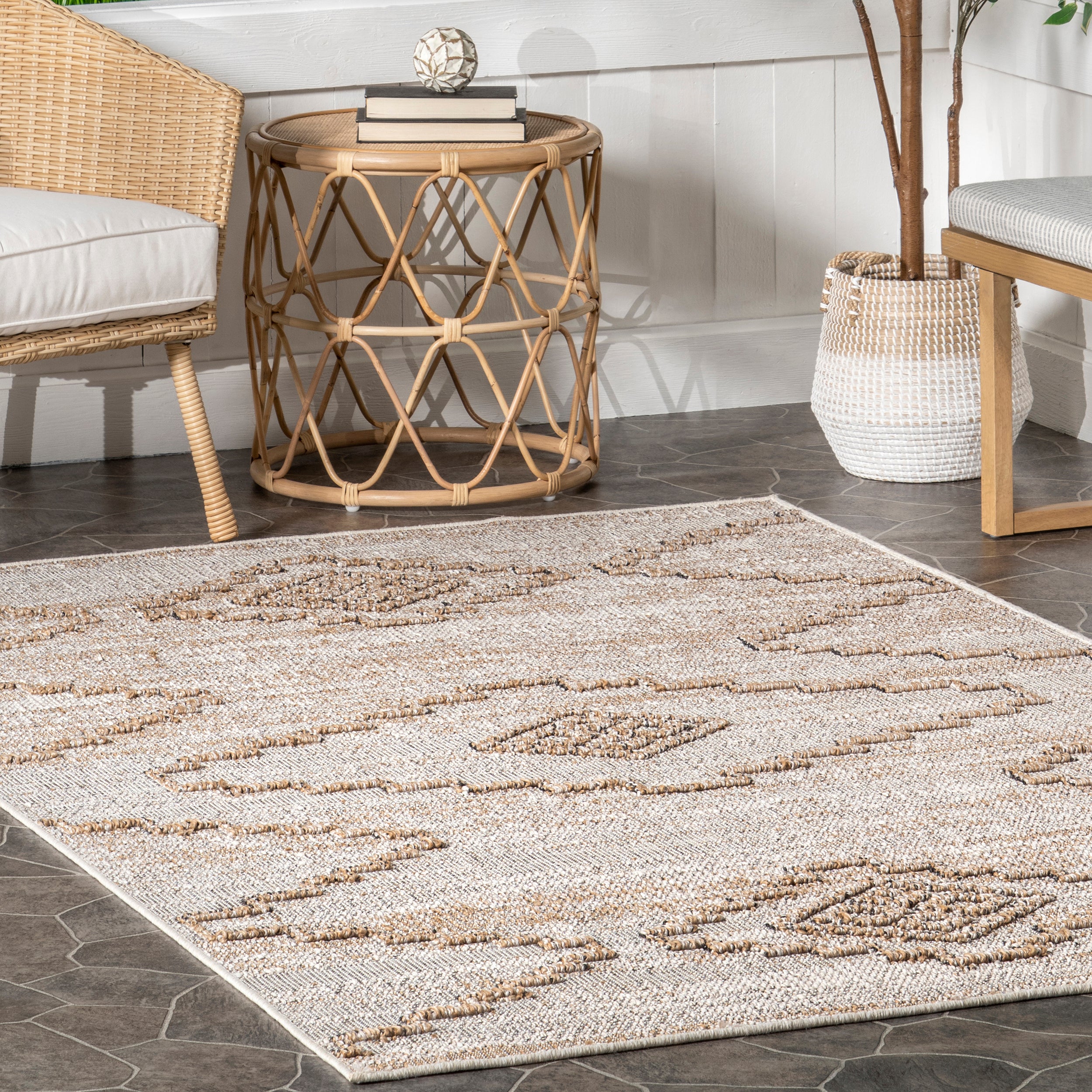 Izetta Southwestern High-Low Indoor/Outdoor Area Rug - Image 9