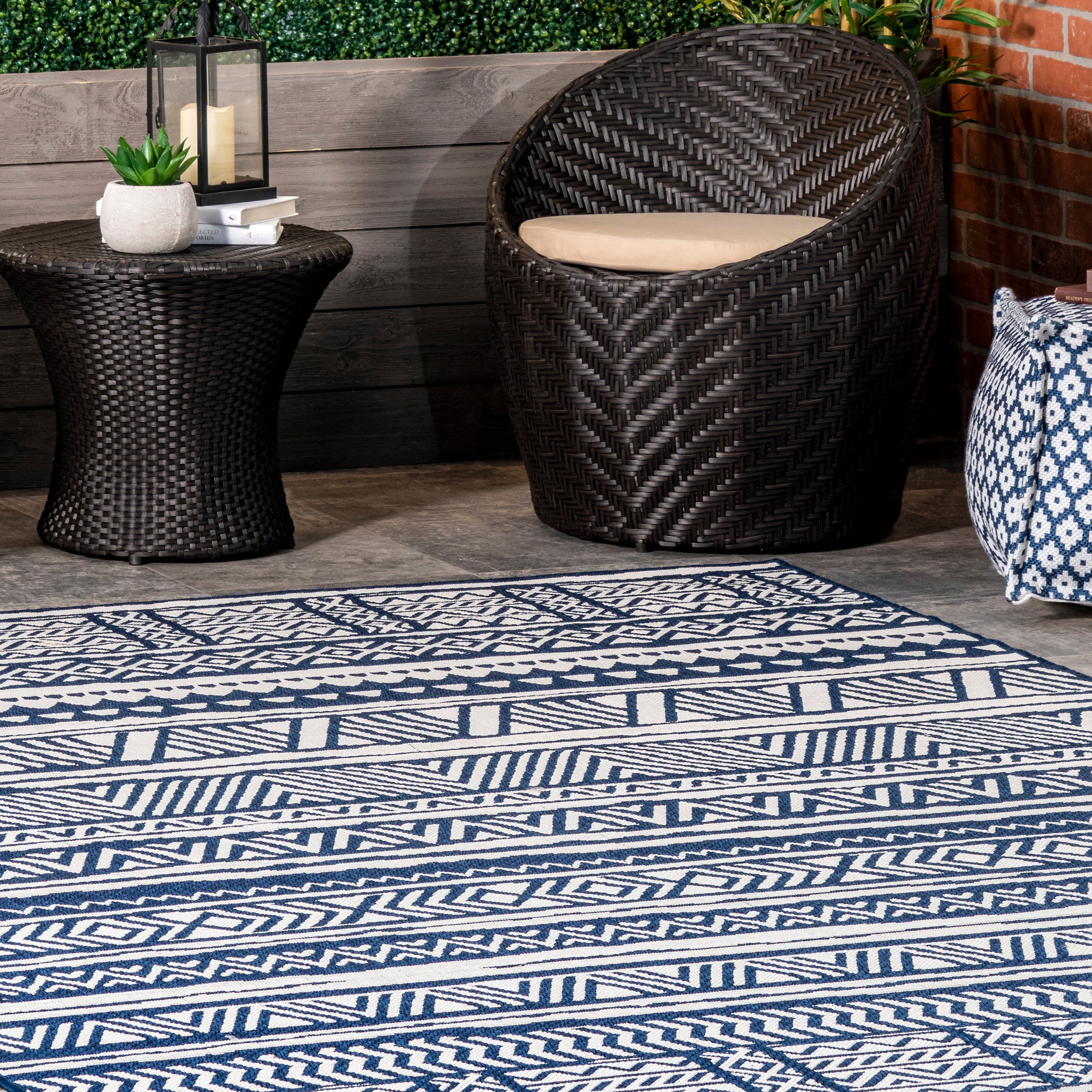 Abbey Tribal Striped Indoor/Outdoor Area Rug - Image 9