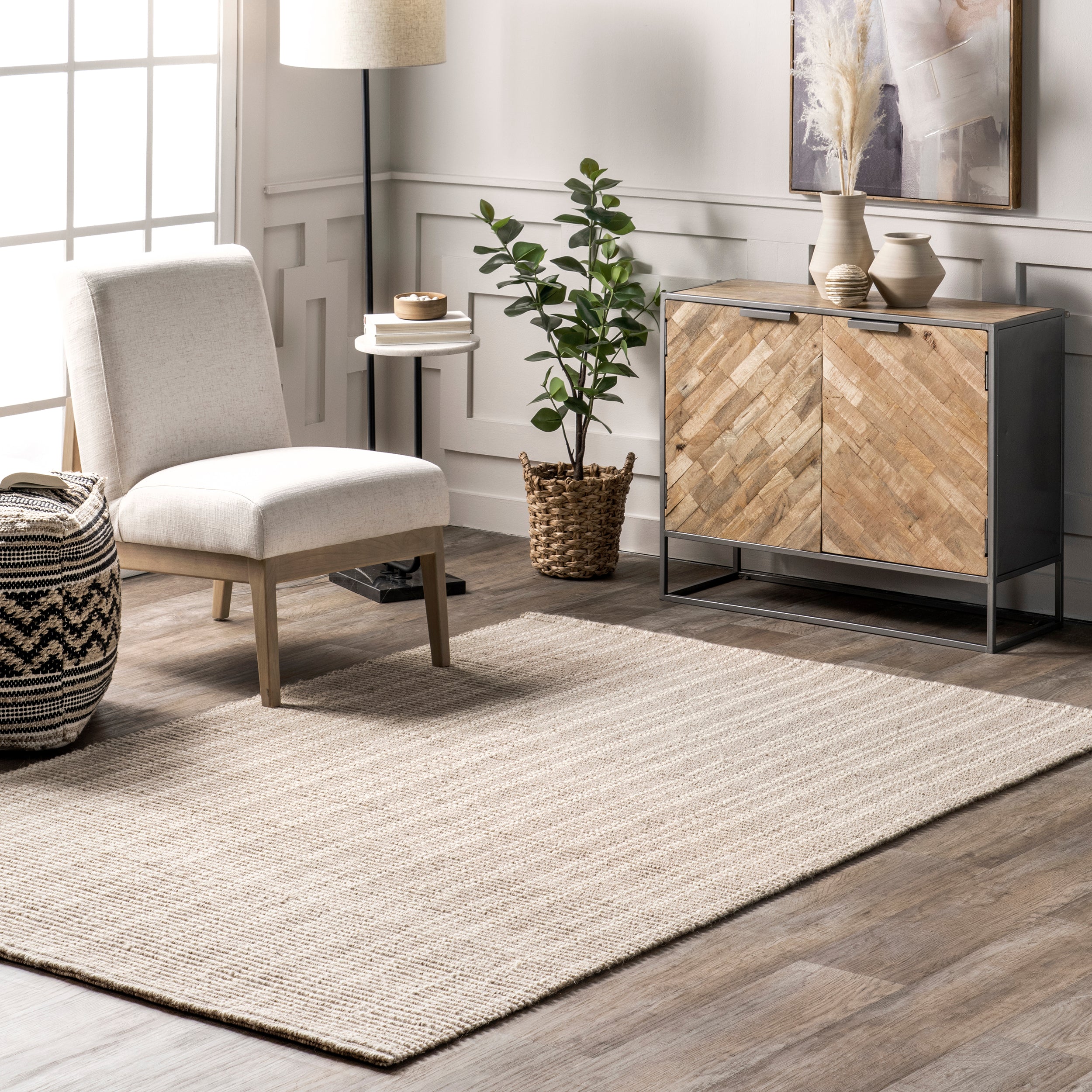 Jolinn Farmhouse Wool and Jute Area Rug - Image 2