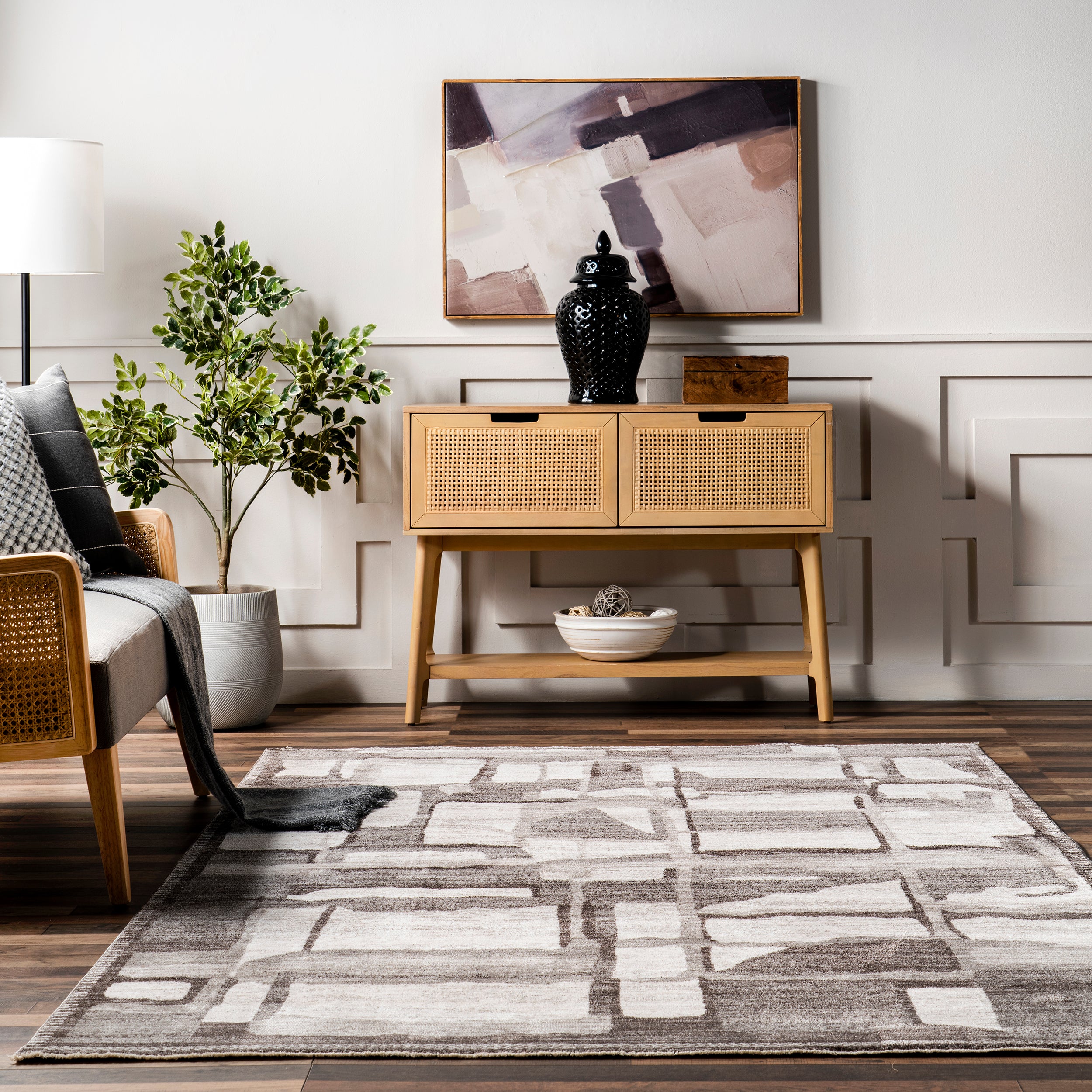 Chrissie Abstract Shapes Fringe Area Rug - Image 8