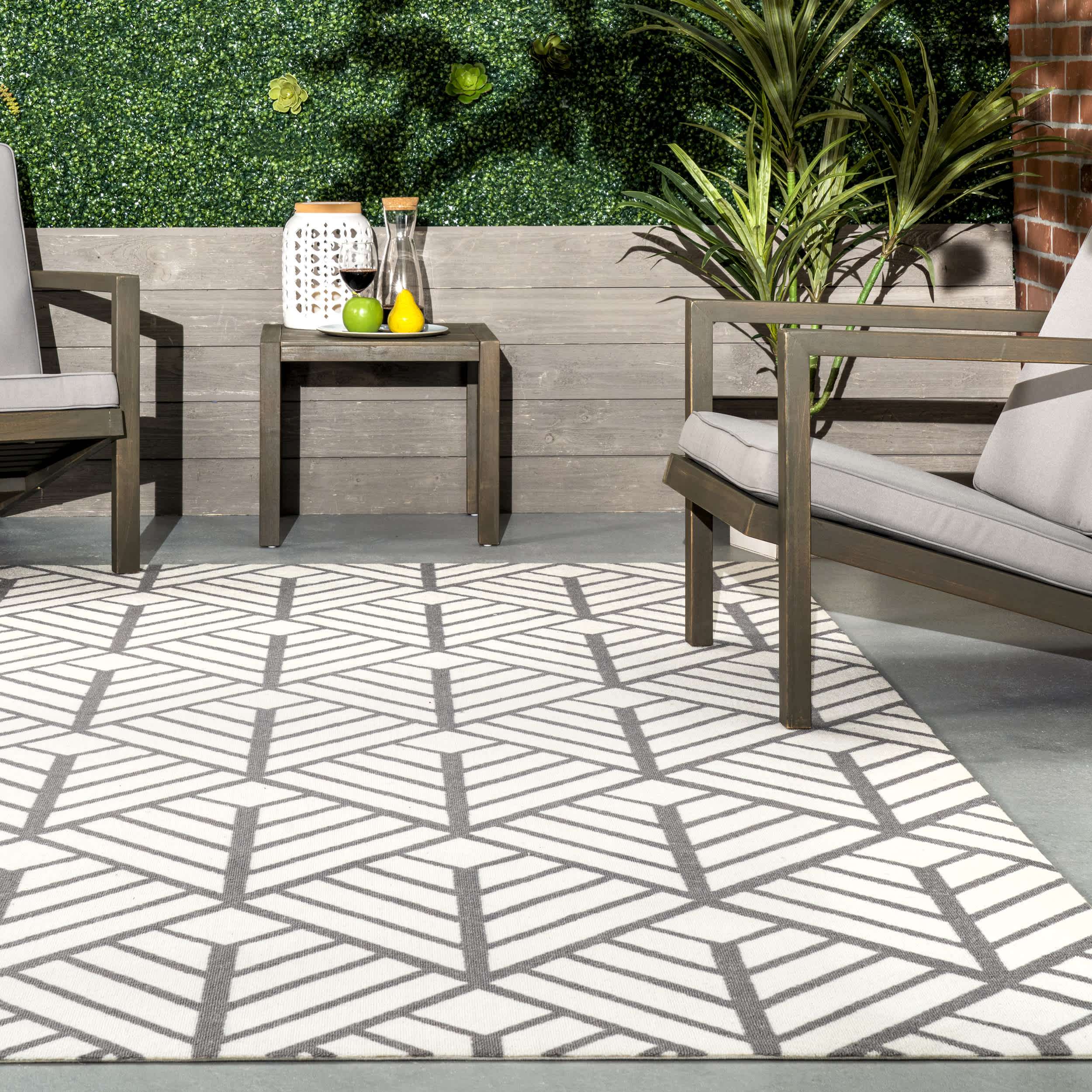 Tiffany Contemporary Diamond Indoor/Outdoor Area Rug - Image 17