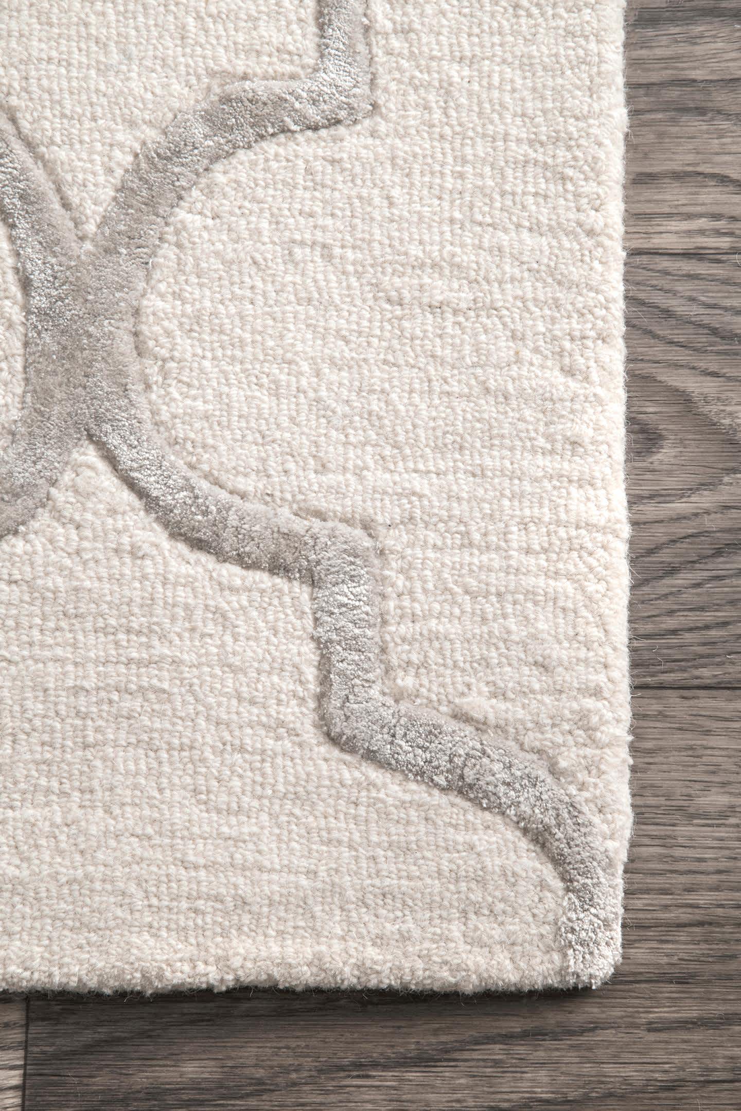 Hand Tufted Park Avenue Trellis Area Rug - Image 3