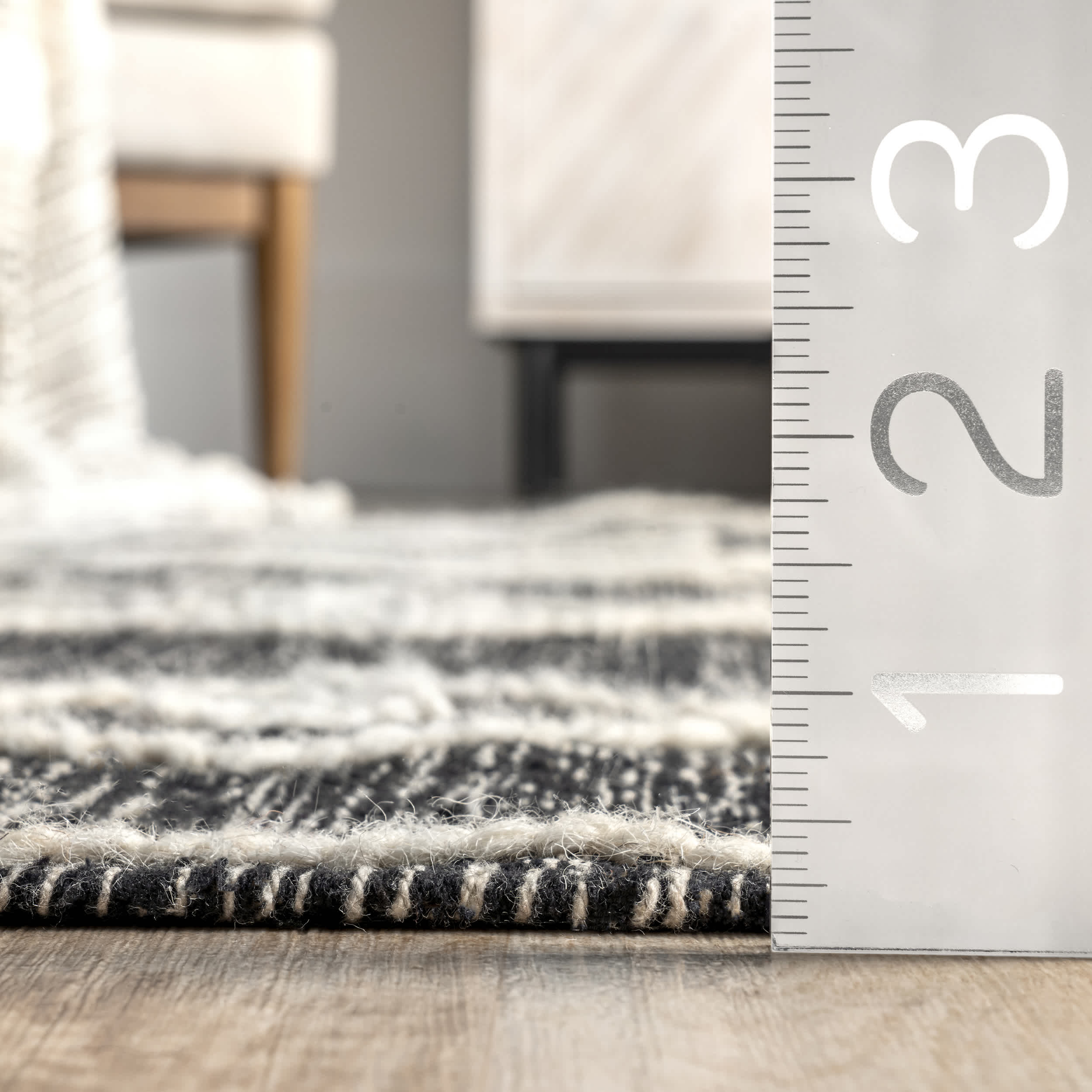Cassie Cotton Flatweave Tribal Tassel Area Rug - Image 3