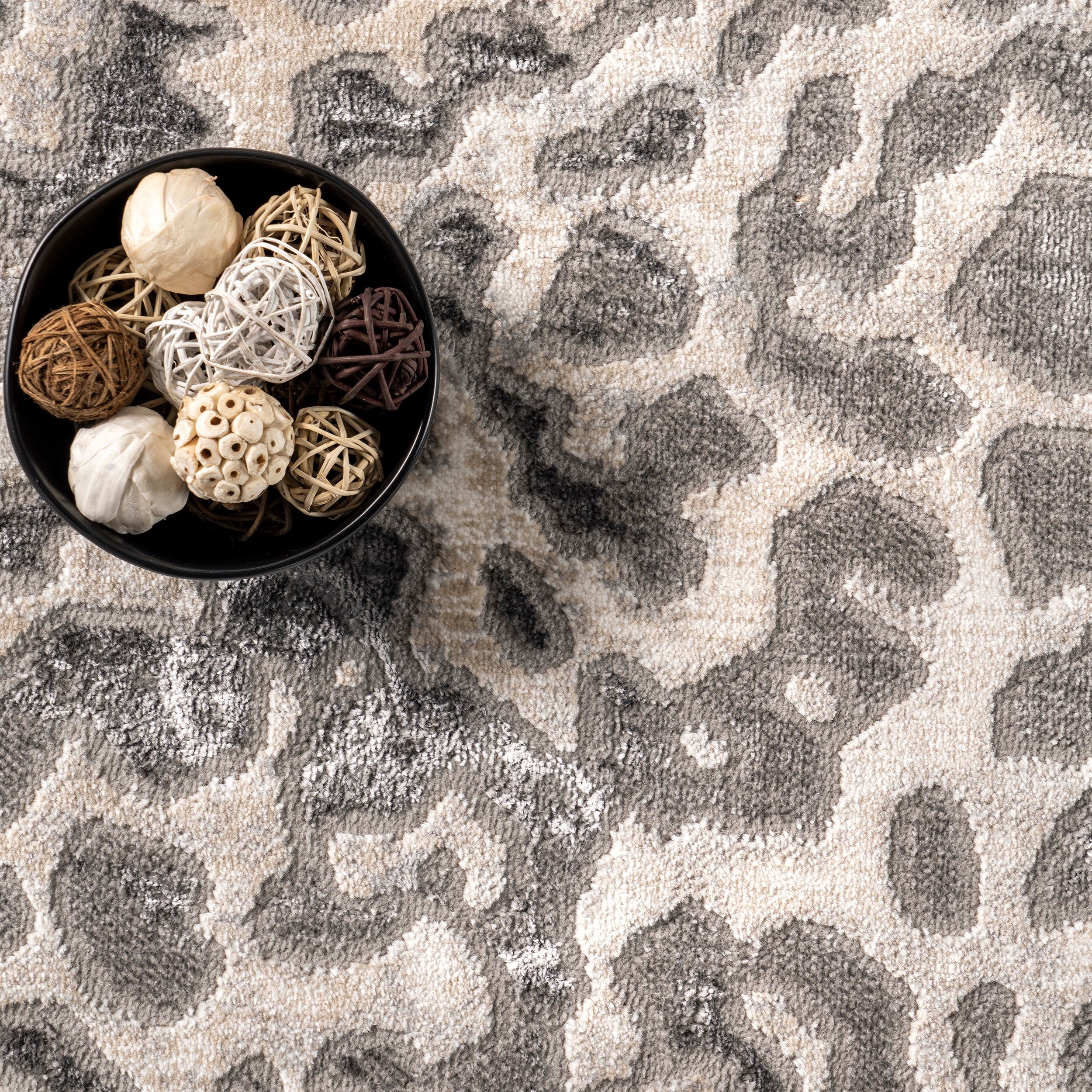 Taisha Cheetah Print Area Rug - Image 6